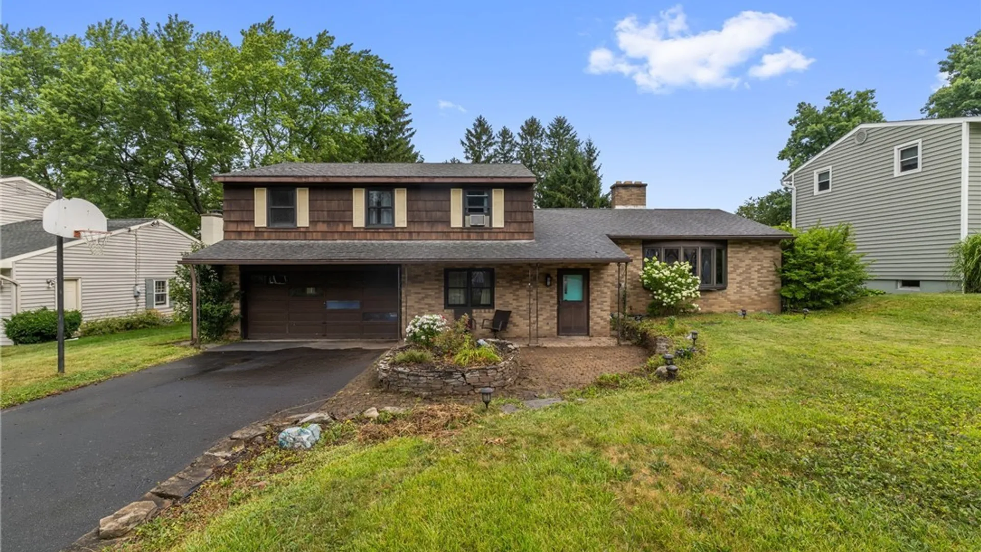 Property at 111 Hillside, Camillus, NY 13031 3
