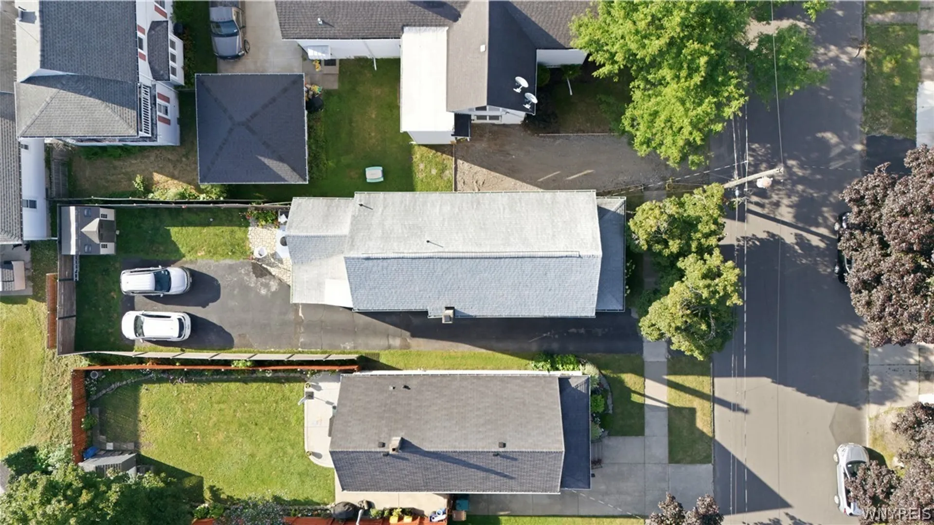 Property at 184 Lincoln Avenue, North Tonawanda, NY 14120 2