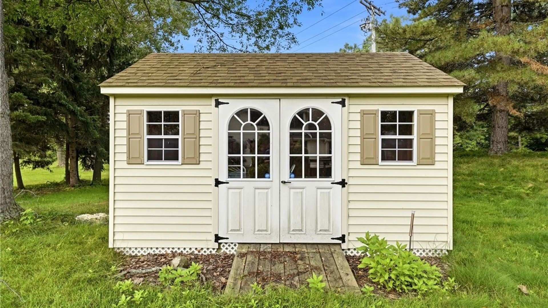 Property at 66 Windsong Court, Amherst, NY 14051 38
