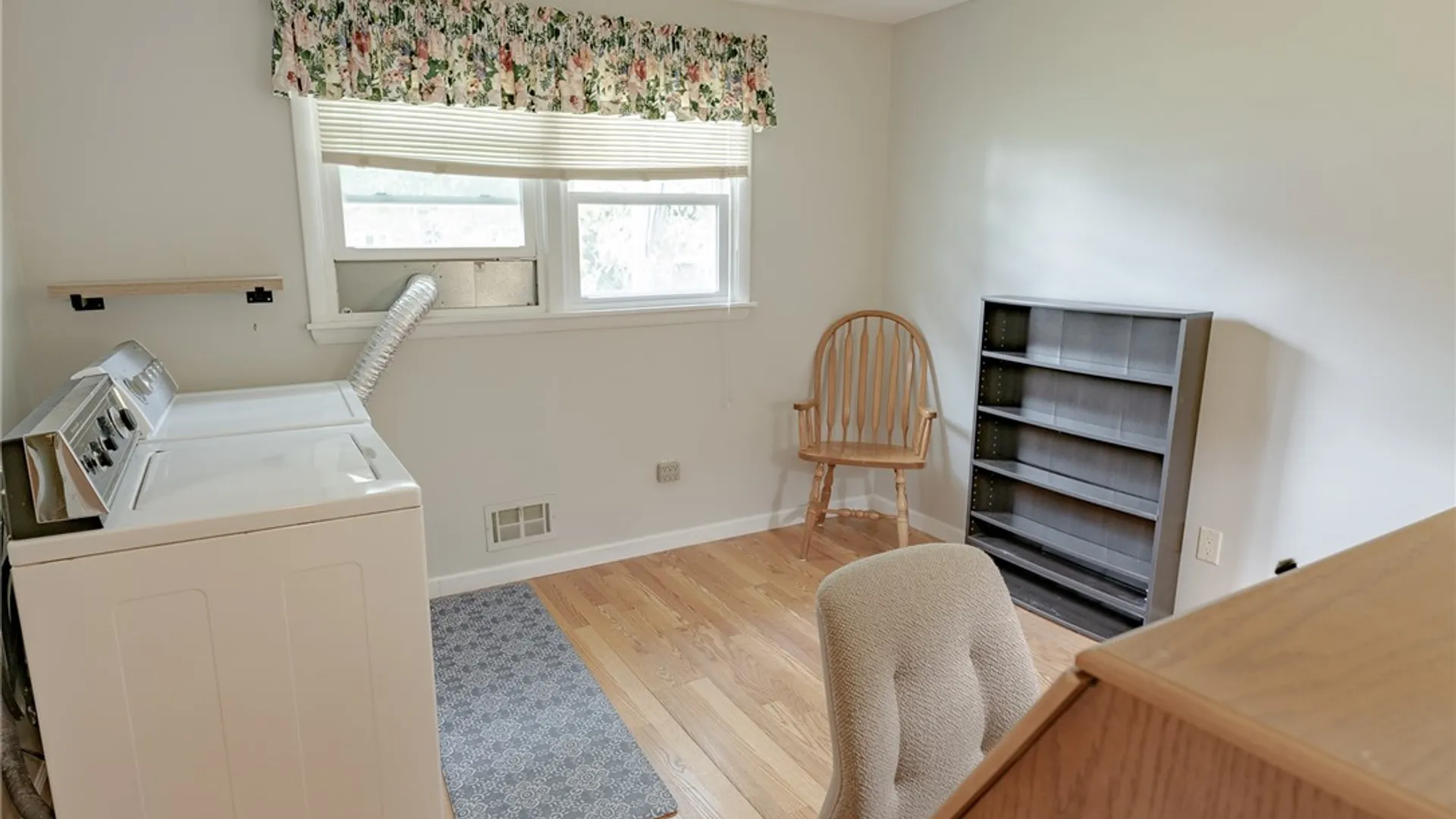 Property at 196 Youngs Ave, Gates, NY 14606 20