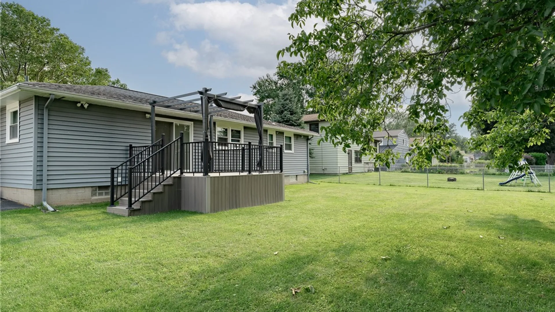 Property at 196 Youngs Ave, Gates, NY 14606 36