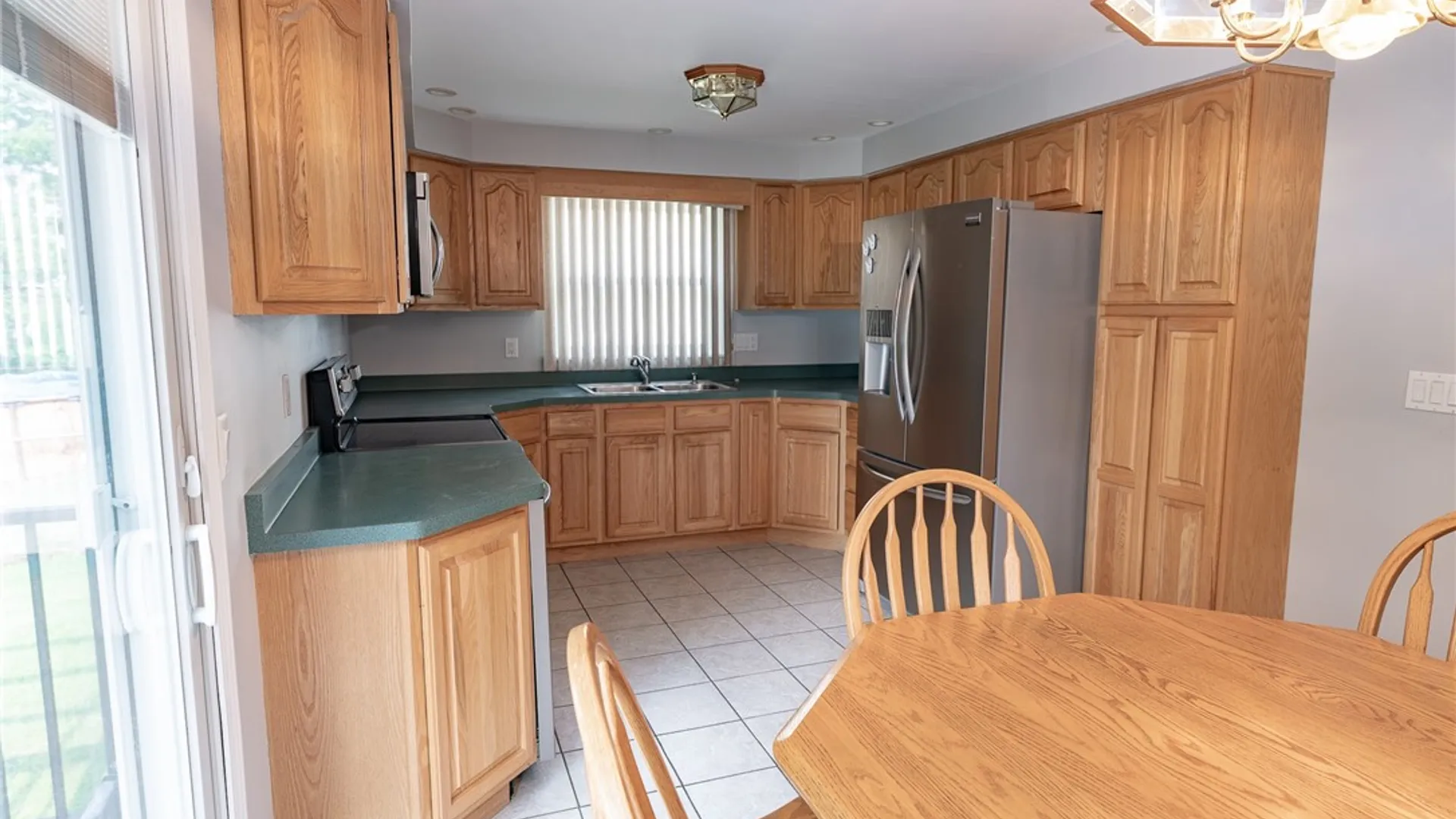 Property at 196 Youngs Ave, Gates, NY 14606 10
