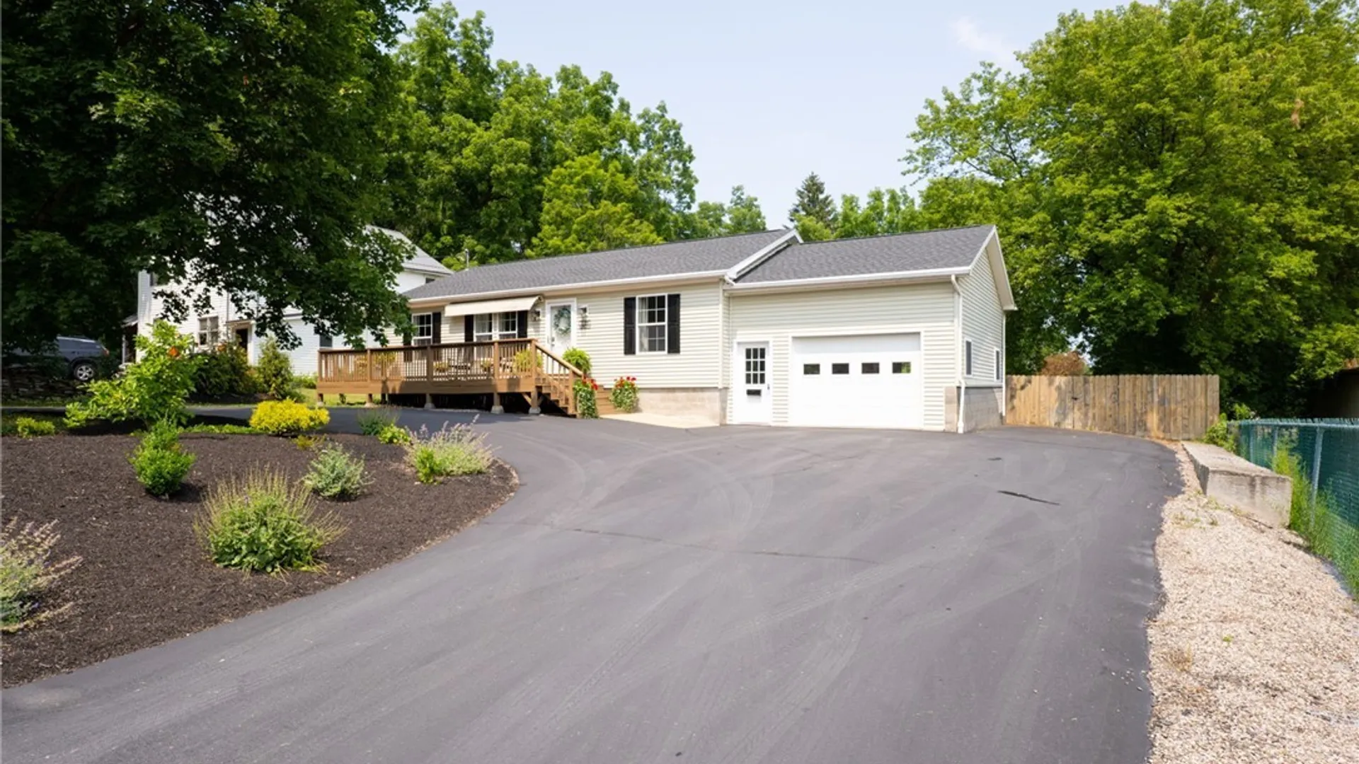 Property at 129 Jefferson Street, Warsaw, NY 14569 3