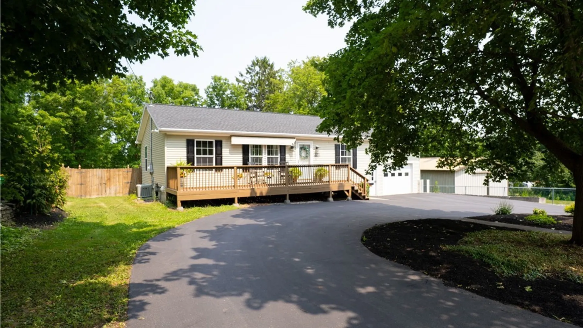 Property at 129 Jefferson Street, Warsaw, NY 14569 4