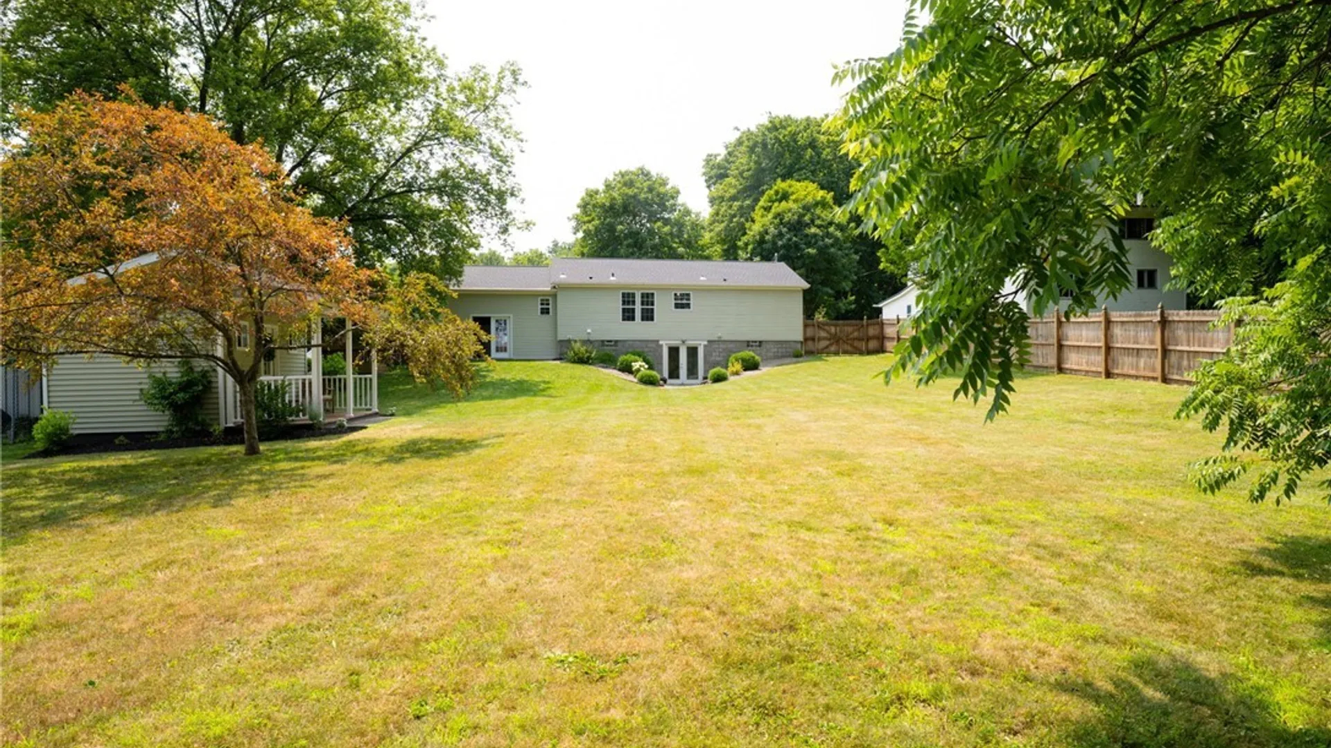 Property at 129 Jefferson Street, Warsaw, NY 14569 8