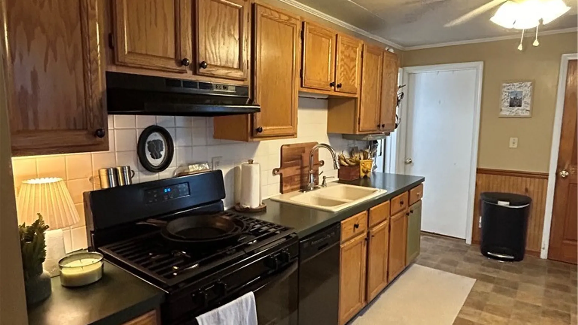 Property at 10 Orchard Place, Lackawanna, NY 14218 8