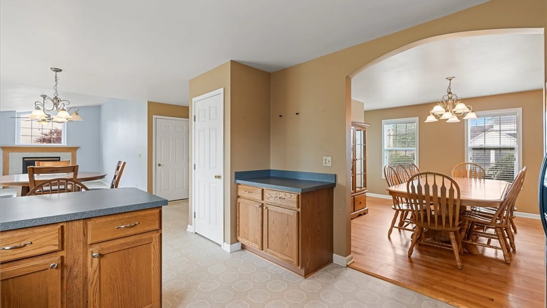 Property at 8739 Raulli Drive, Cicero, NY 13039 20