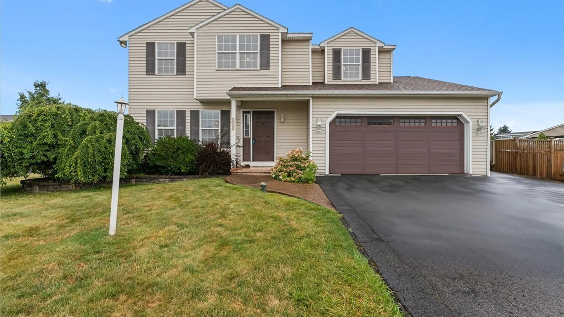 Property at 8739 Raulli Drive, Cicero, NY 13039 6