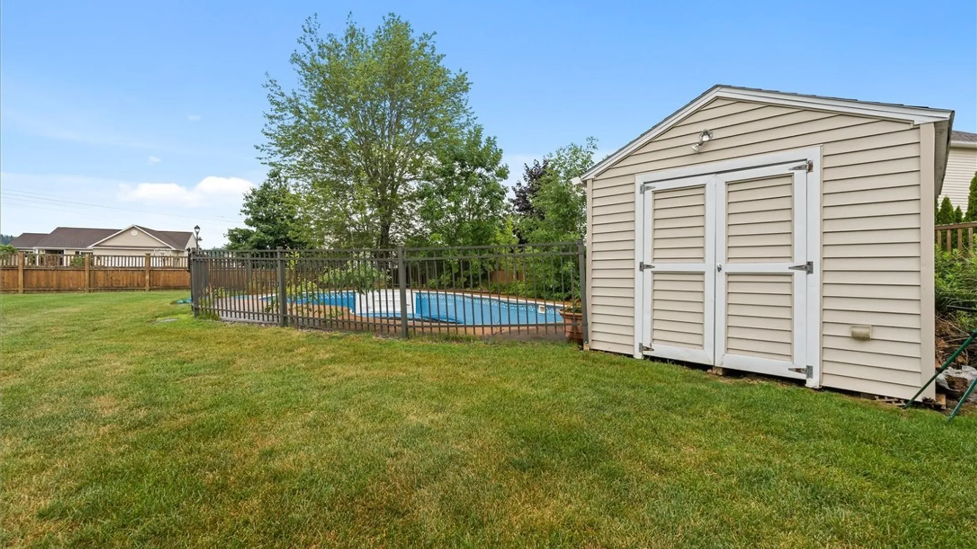 Property at 8739 Raulli Drive, Cicero, NY 13039 40
