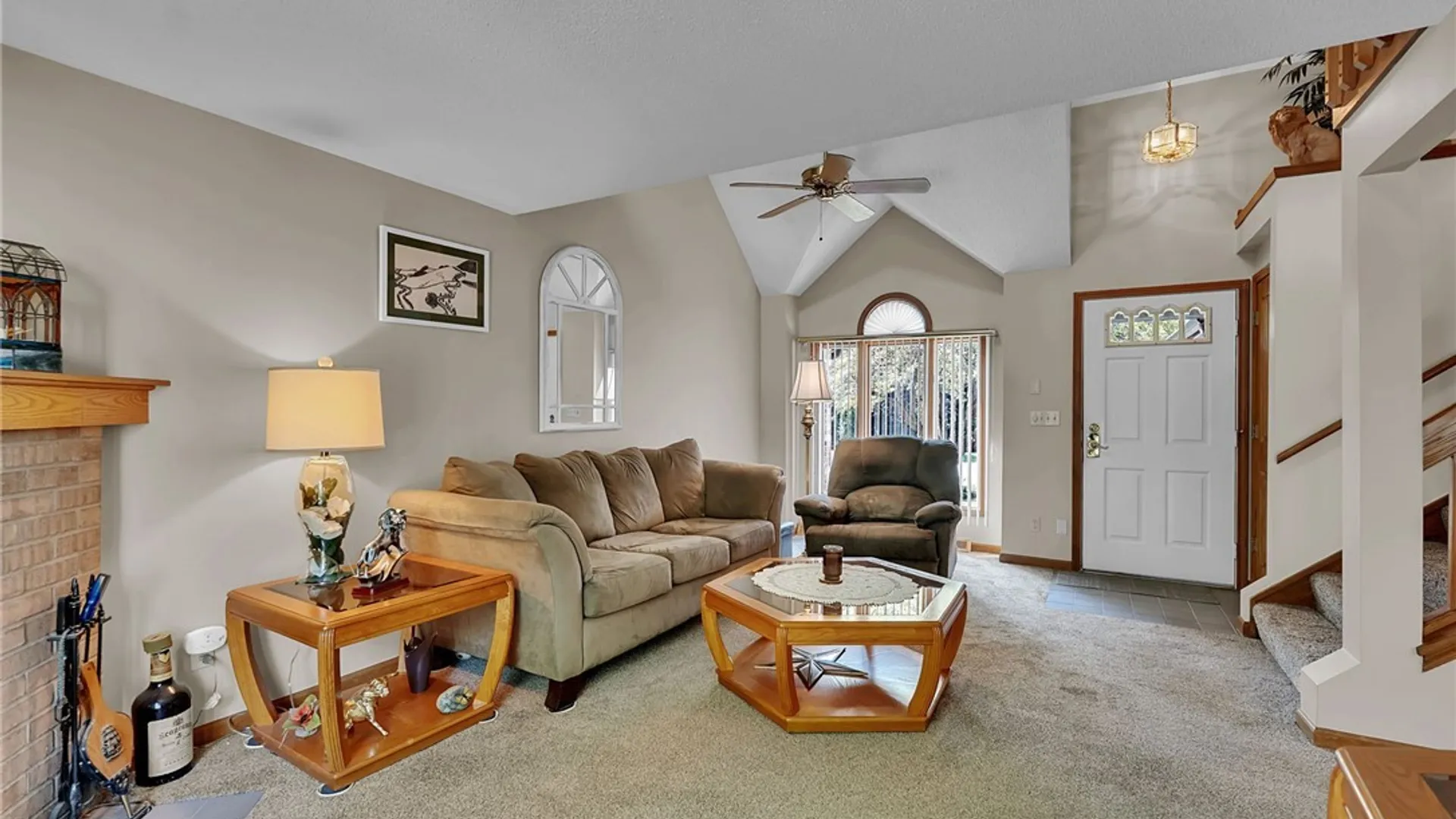 Property at 15 In The Woods Lane, West Seneca, NY 14224 10