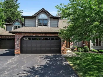 Property at 15 In The Woods Lane, West Seneca, NY 14224