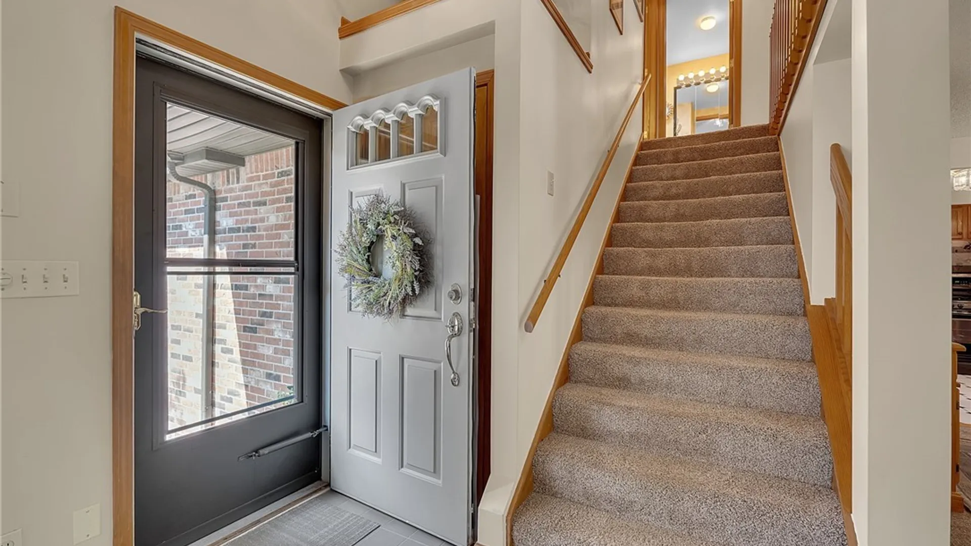 Property at 15 In The Woods Lane, West Seneca, NY 14224 7