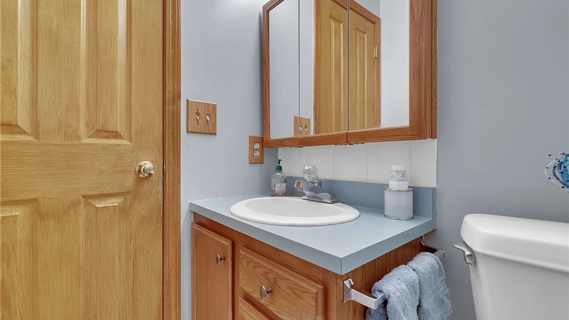Property at 15 In The Woods Lane, West Seneca, NY 14224 29