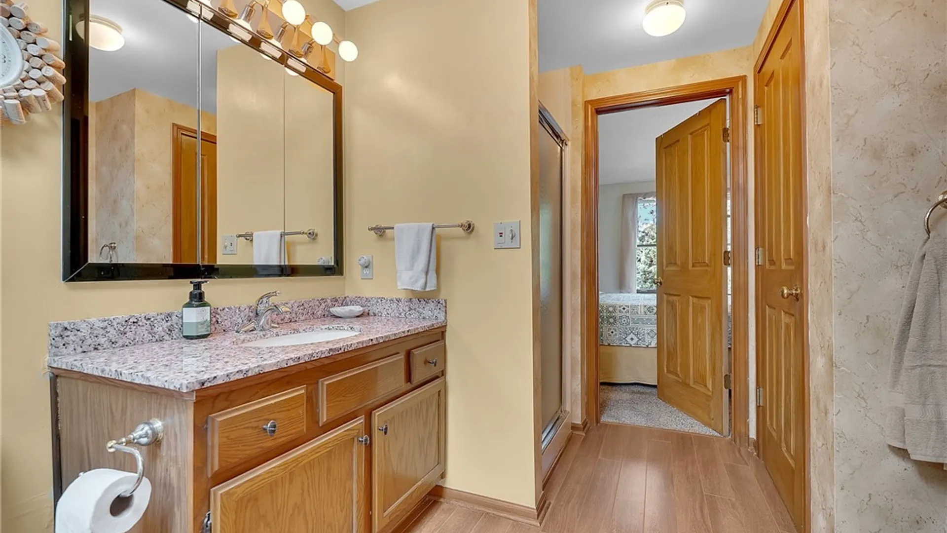 Property at 15 In The Woods Lane, West Seneca, NY 14224 30