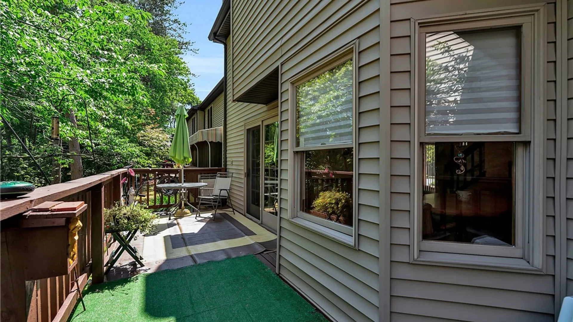 Property at 15 In The Woods Lane, West Seneca, NY 14224 39