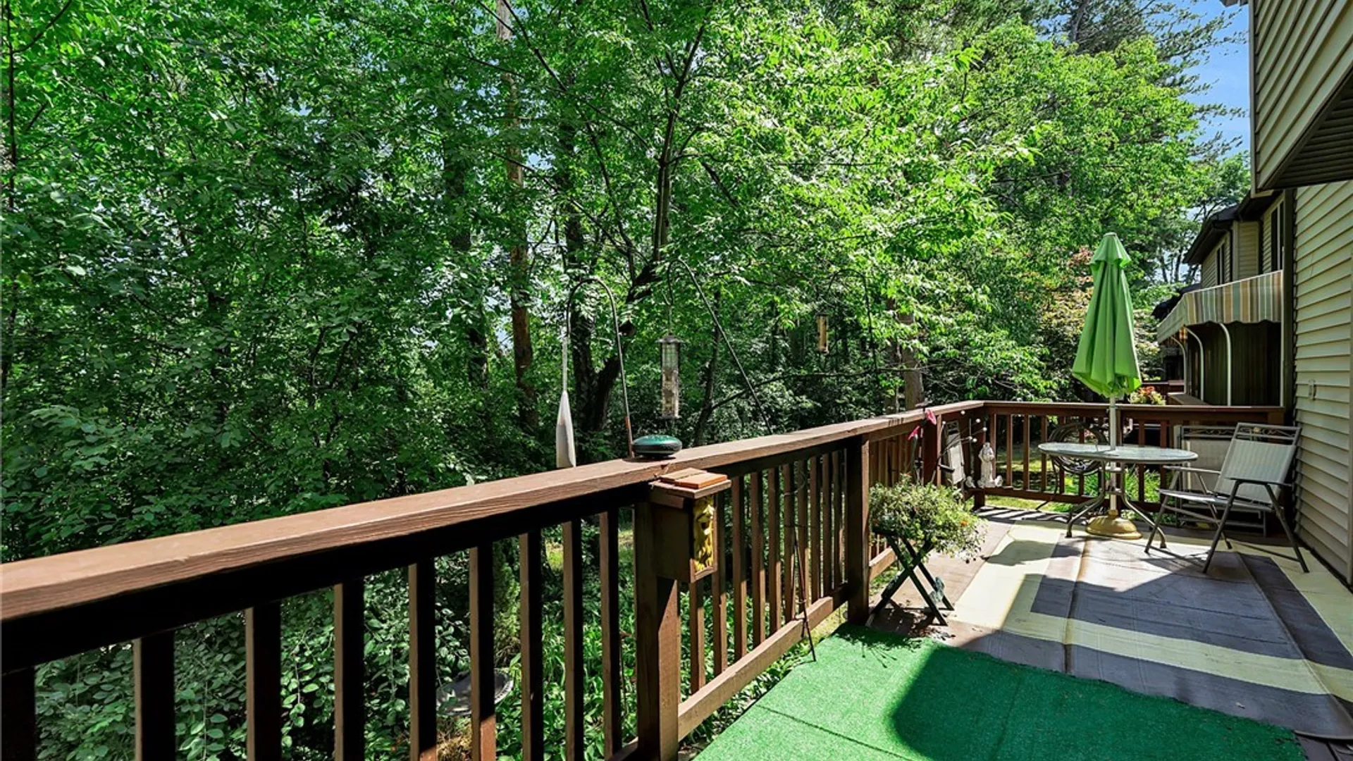 Property at 15 In The Woods Lane, West Seneca, NY 14224 43