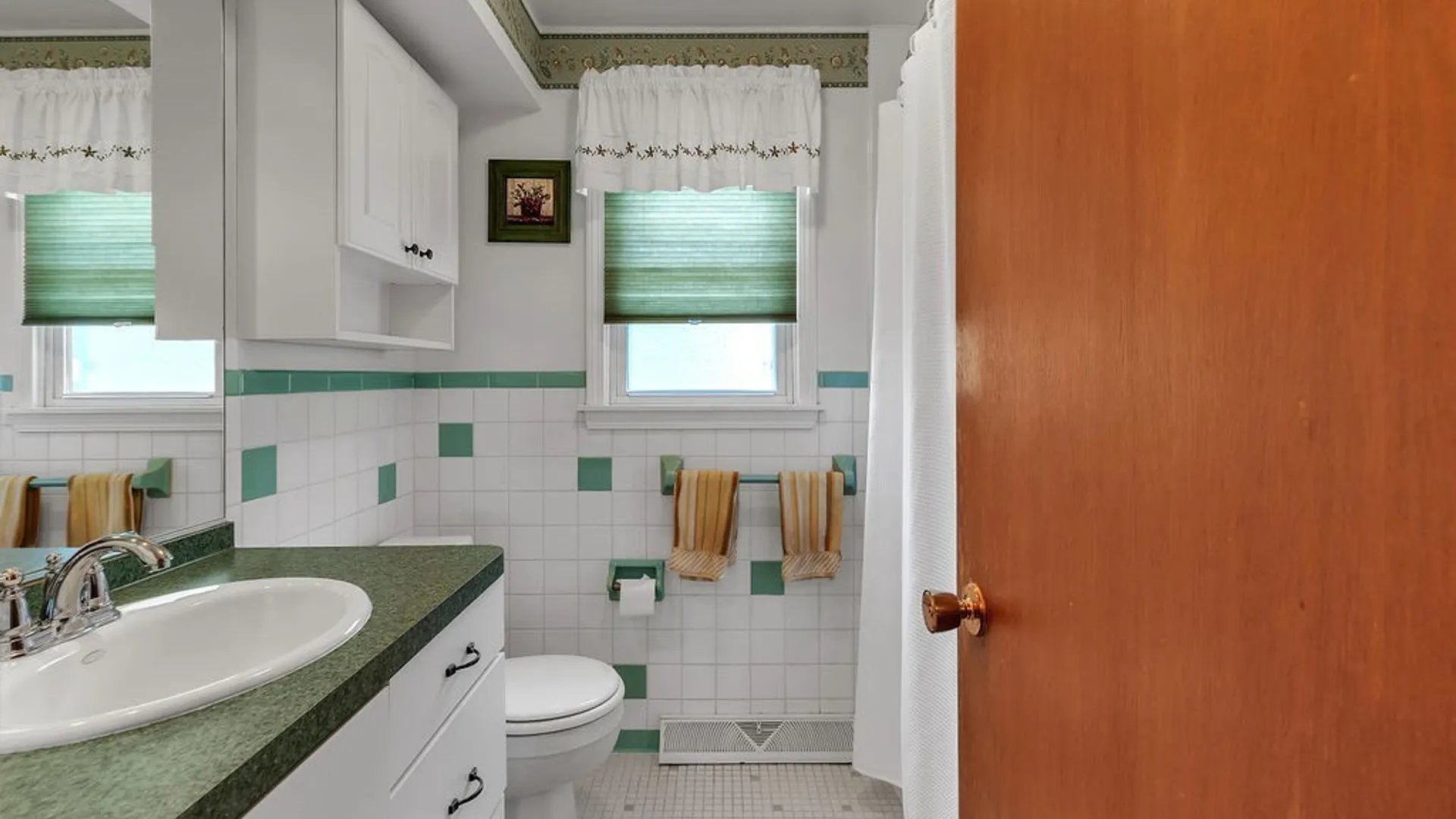 Property at 92 French Lea Road, West Seneca, NY 14224 12