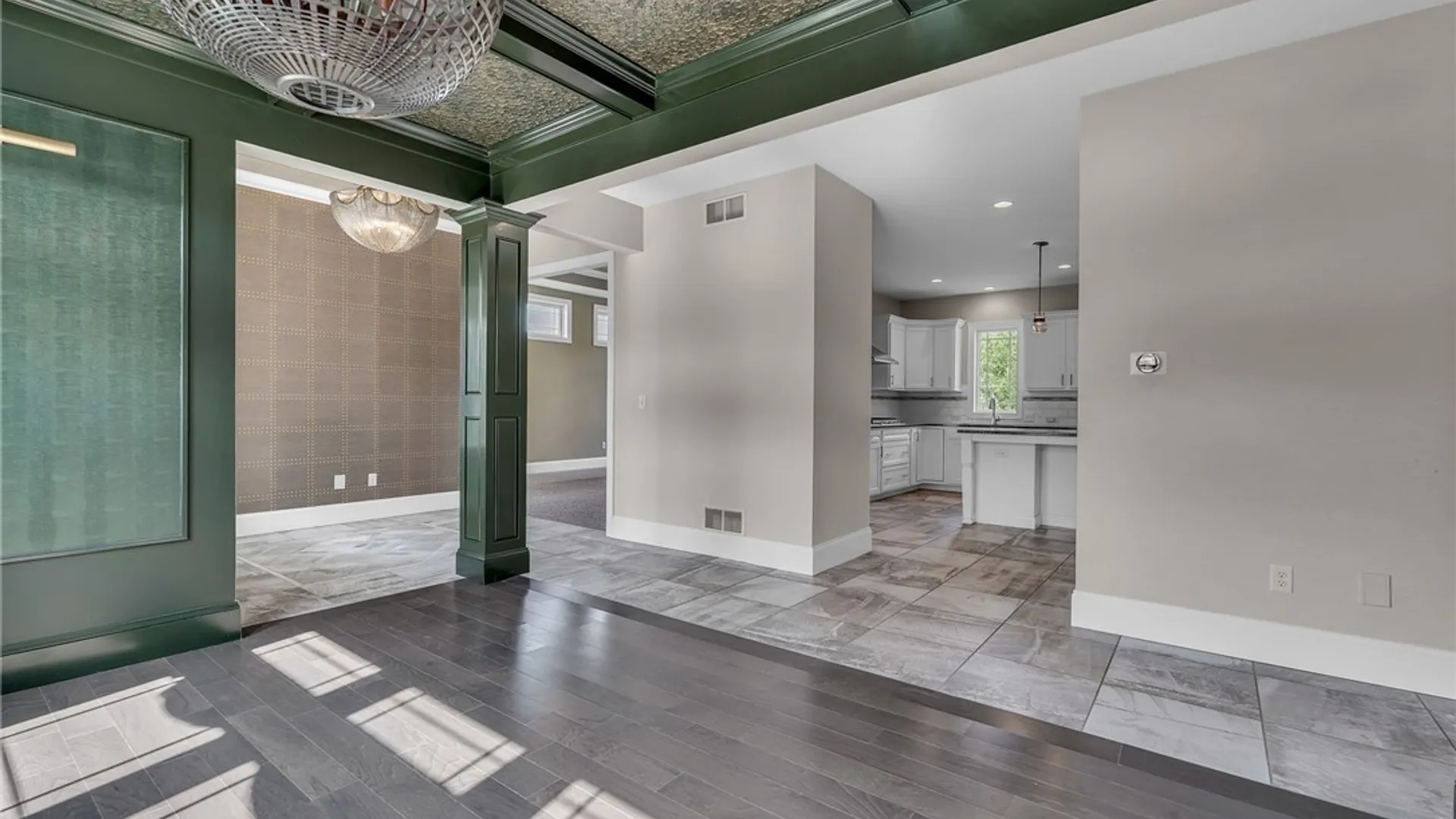 Property at 6021 Wexford Manor, Clarence, NY 14032 7