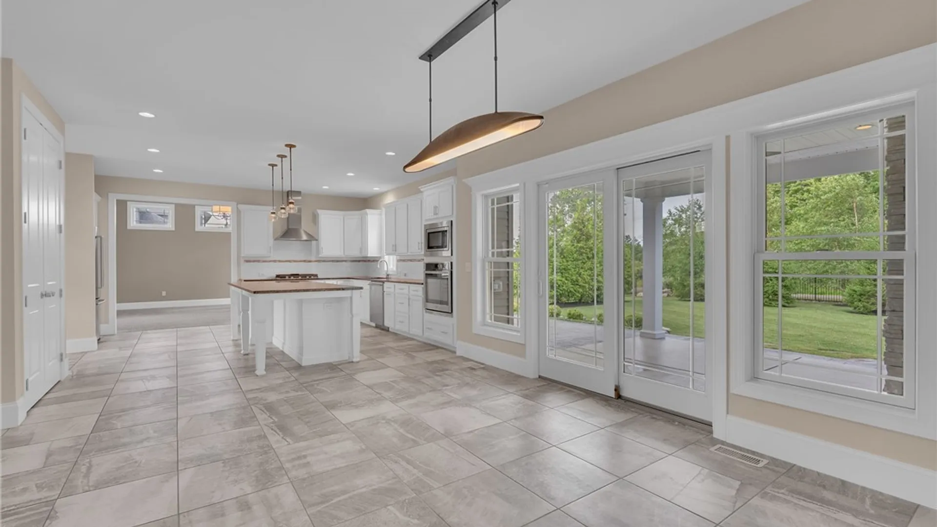 Property at 6021 Wexford Manor, Clarence, NY 14032 15