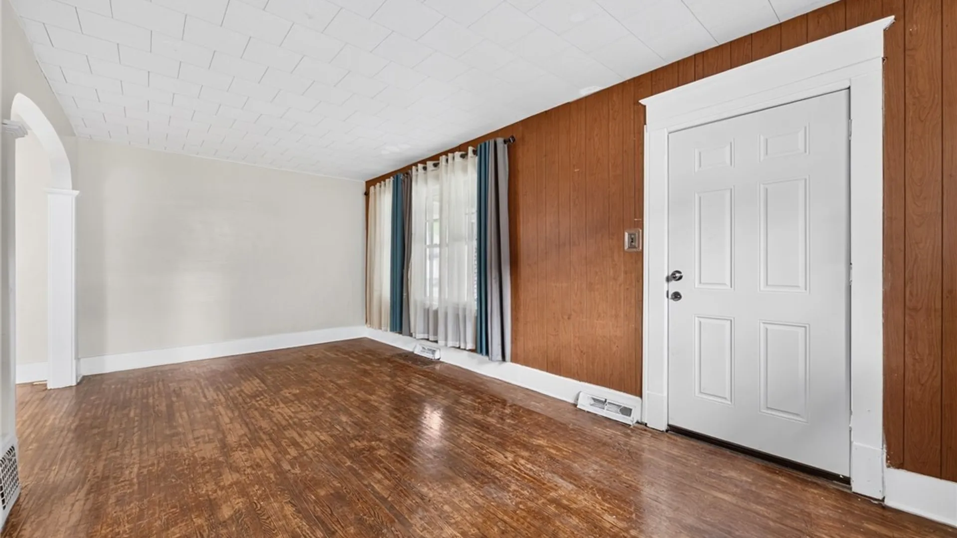 Property at 55 Stevens Avenue, Buffalo, NY 14215 9