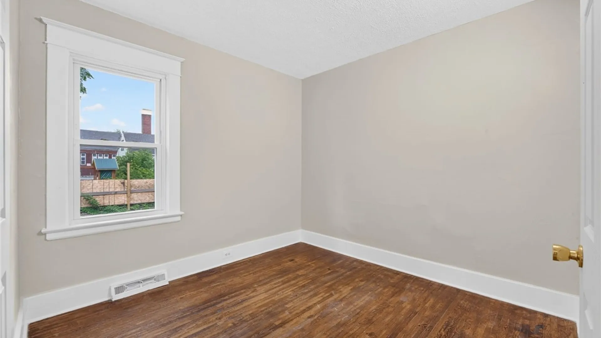 Property at 55 Stevens Avenue, Buffalo, NY 14215 26