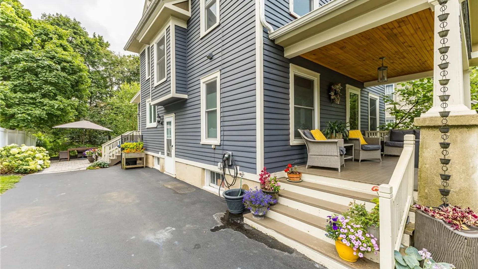 Property at 129 Park Ave, Canandaigua City, NY 14424 2