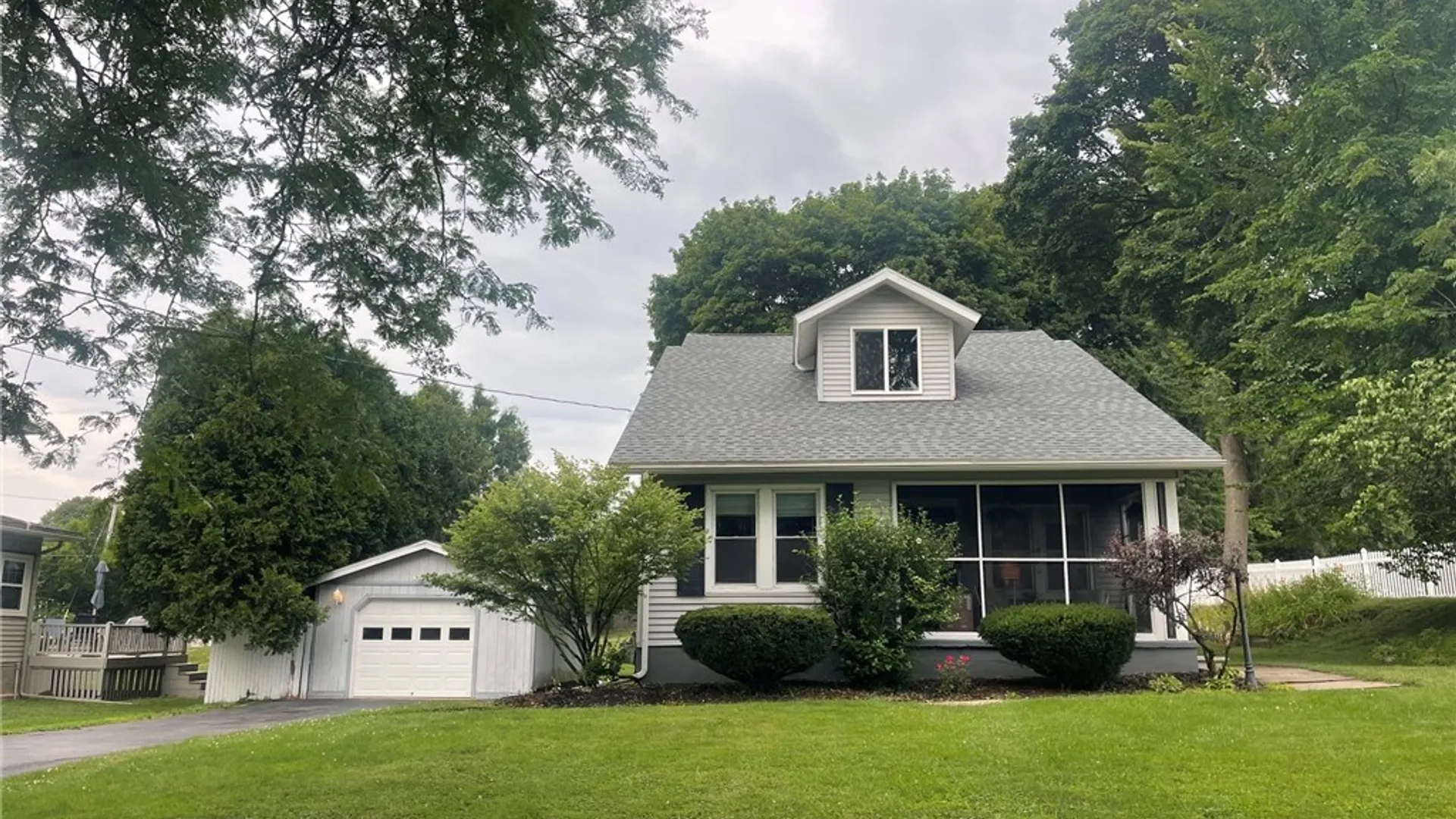 Property at 118 W Hamilton Avenue, Sherrill, NY 13461 4
