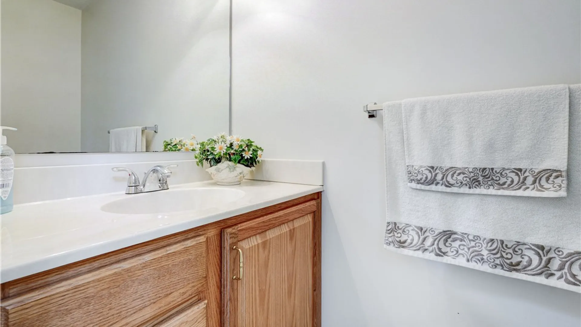 Property at 46 Aston Villa, Chili, NY 14514 10