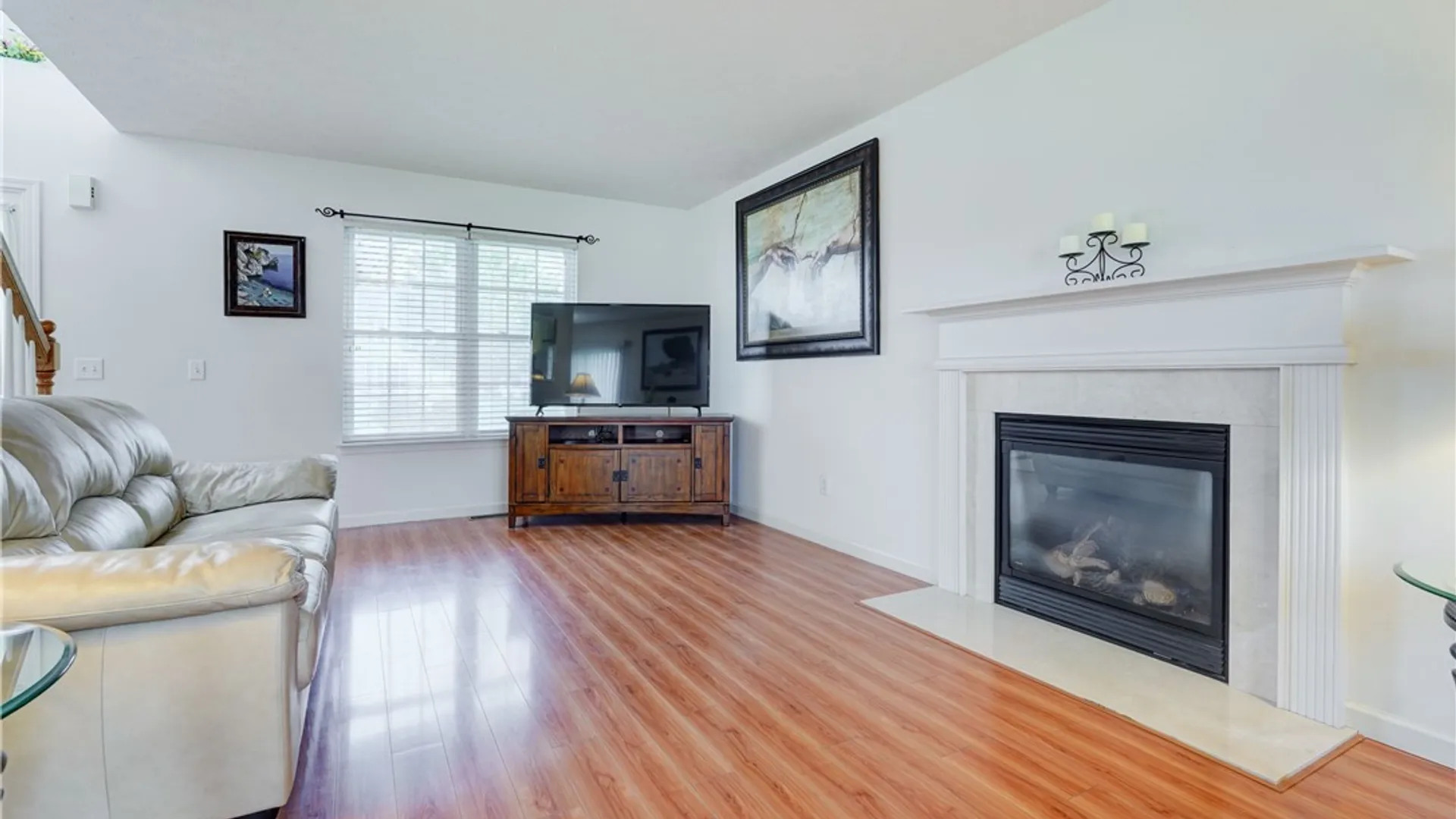 Property at 46 Aston Villa, Chili, NY 14514 15