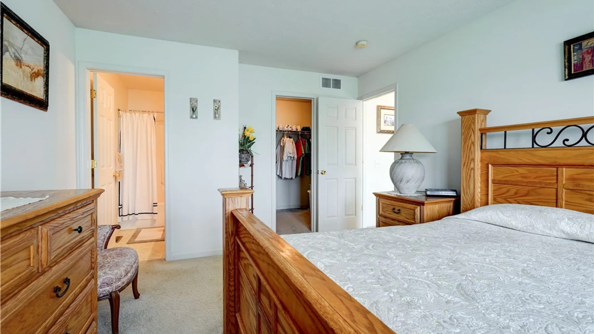 Property at 46 Aston Villa, Chili, NY 14514 32