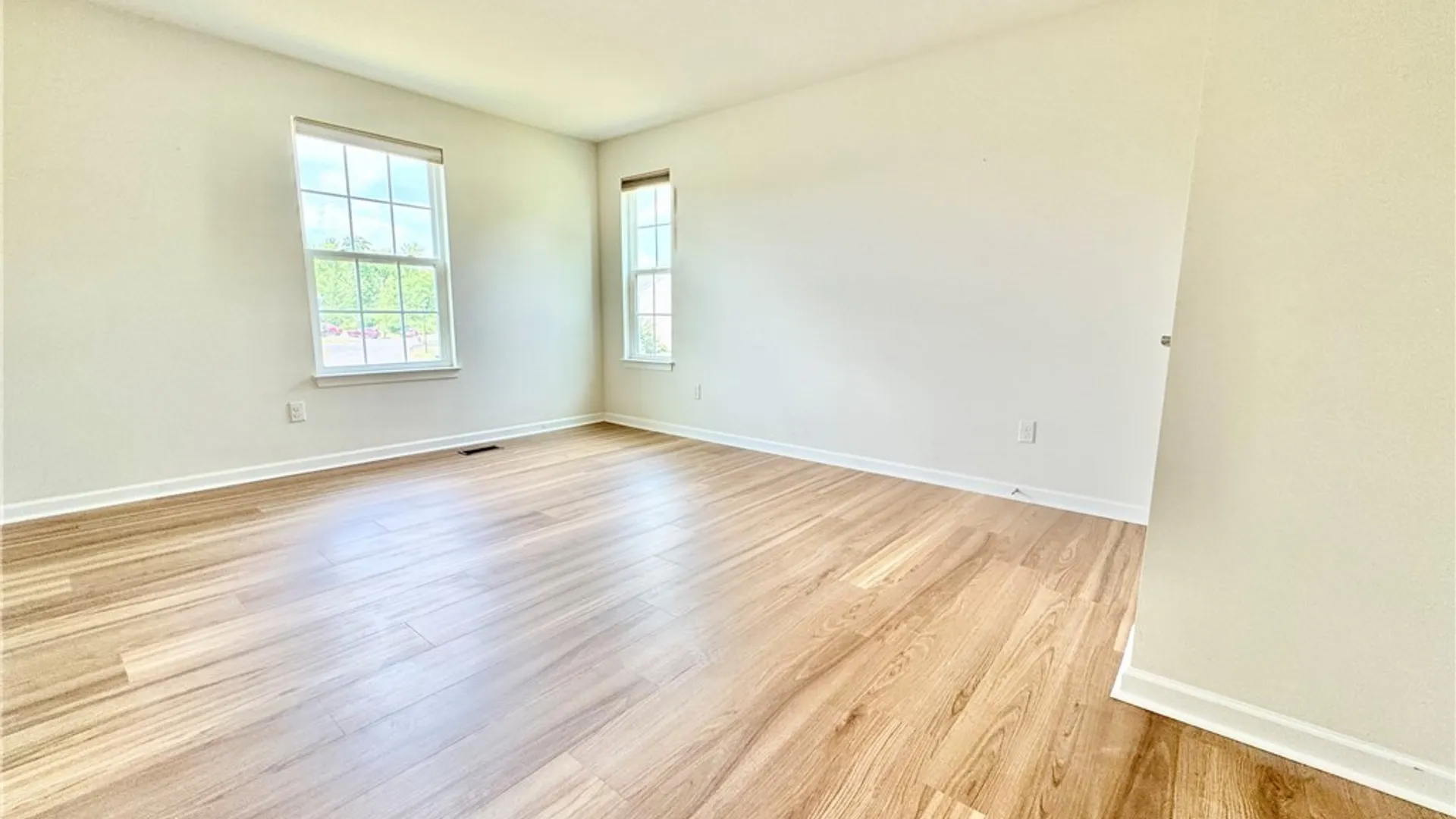Property at 101 Rising Crest Circle, Manlius, NY 13116 25