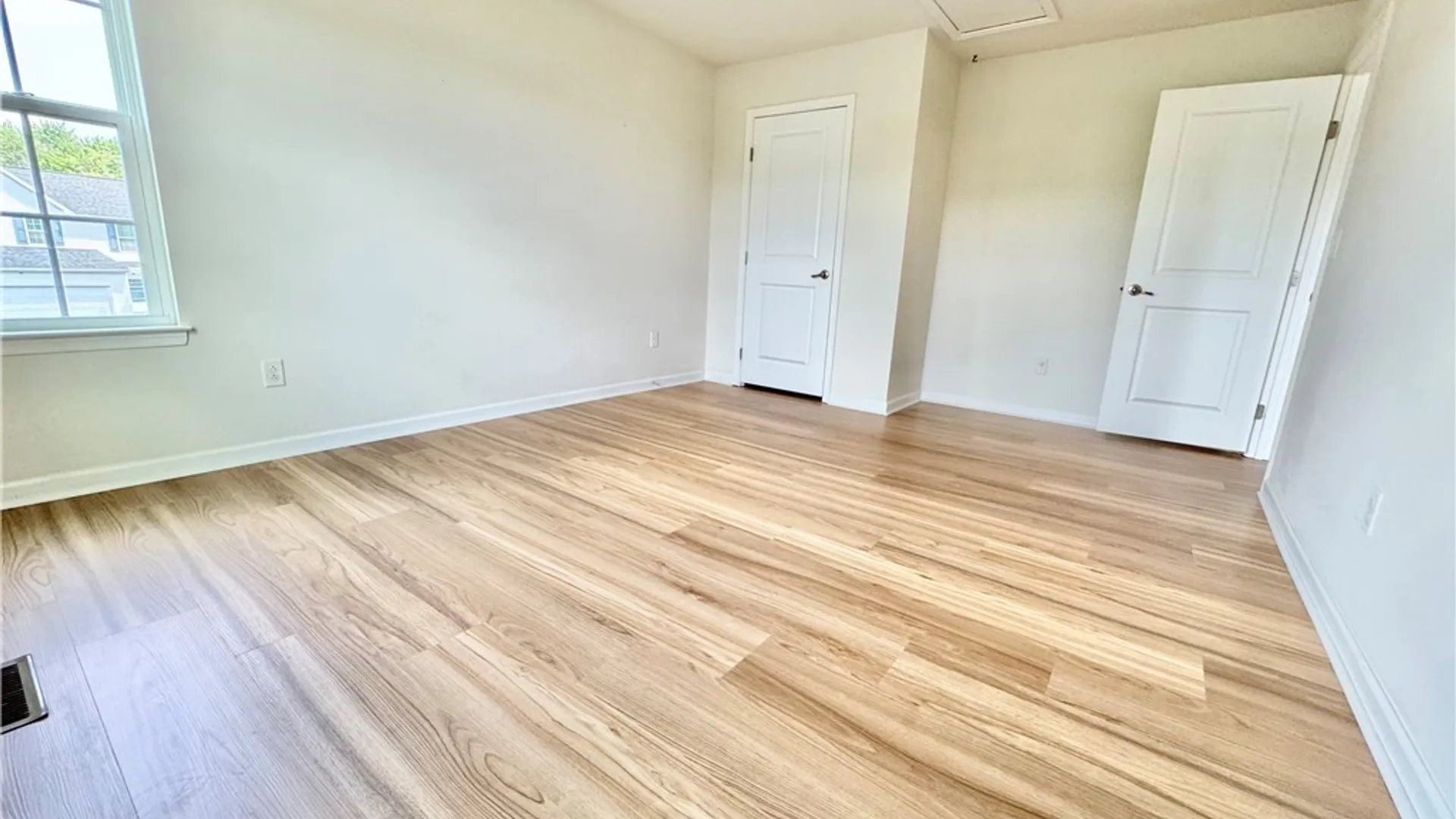 Property at 101 Rising Crest Circle, Manlius, NY 13116 26