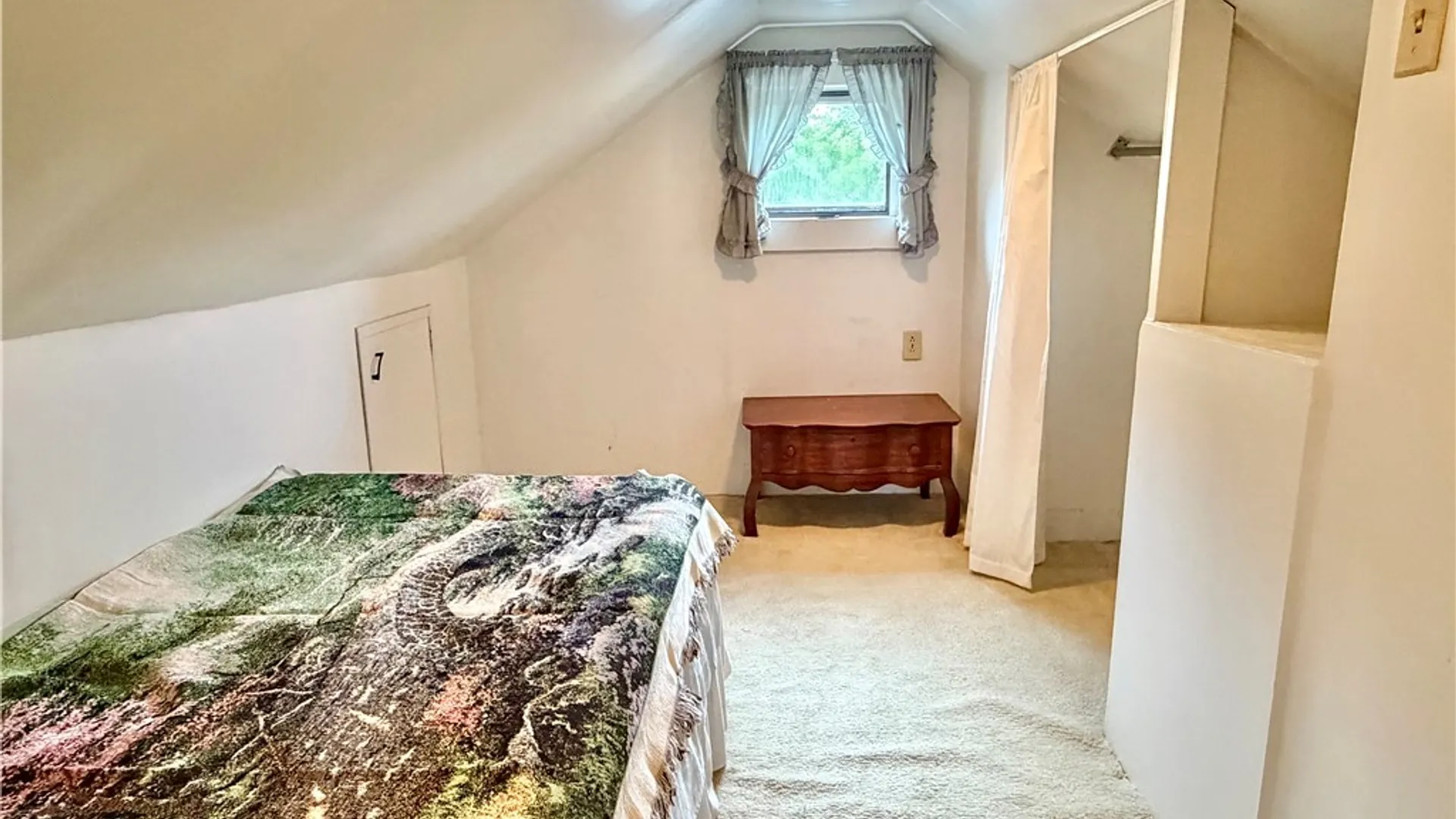 Property at 211 Westover Street, Camillus, NY 13209 18