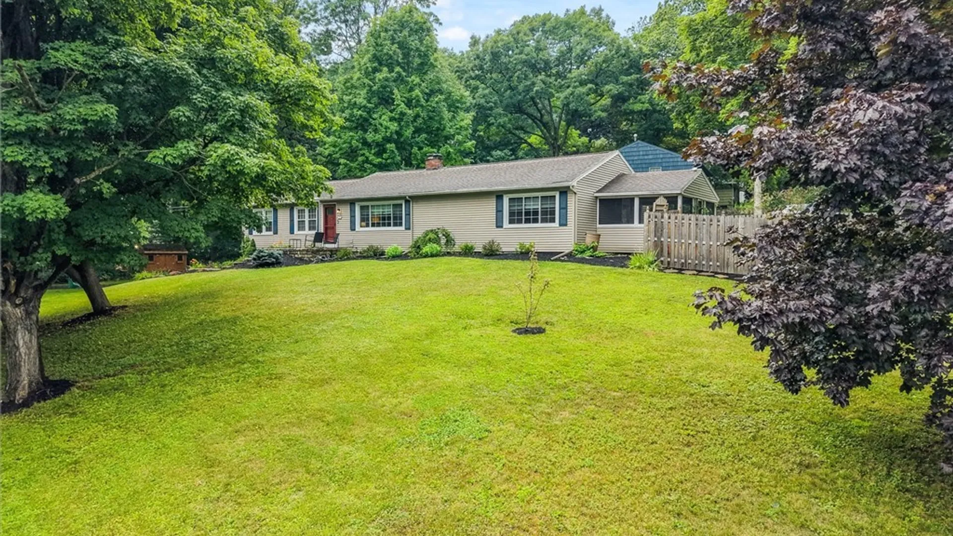 Property at 10 Bishop Drive, Manlius, NY 13066 4