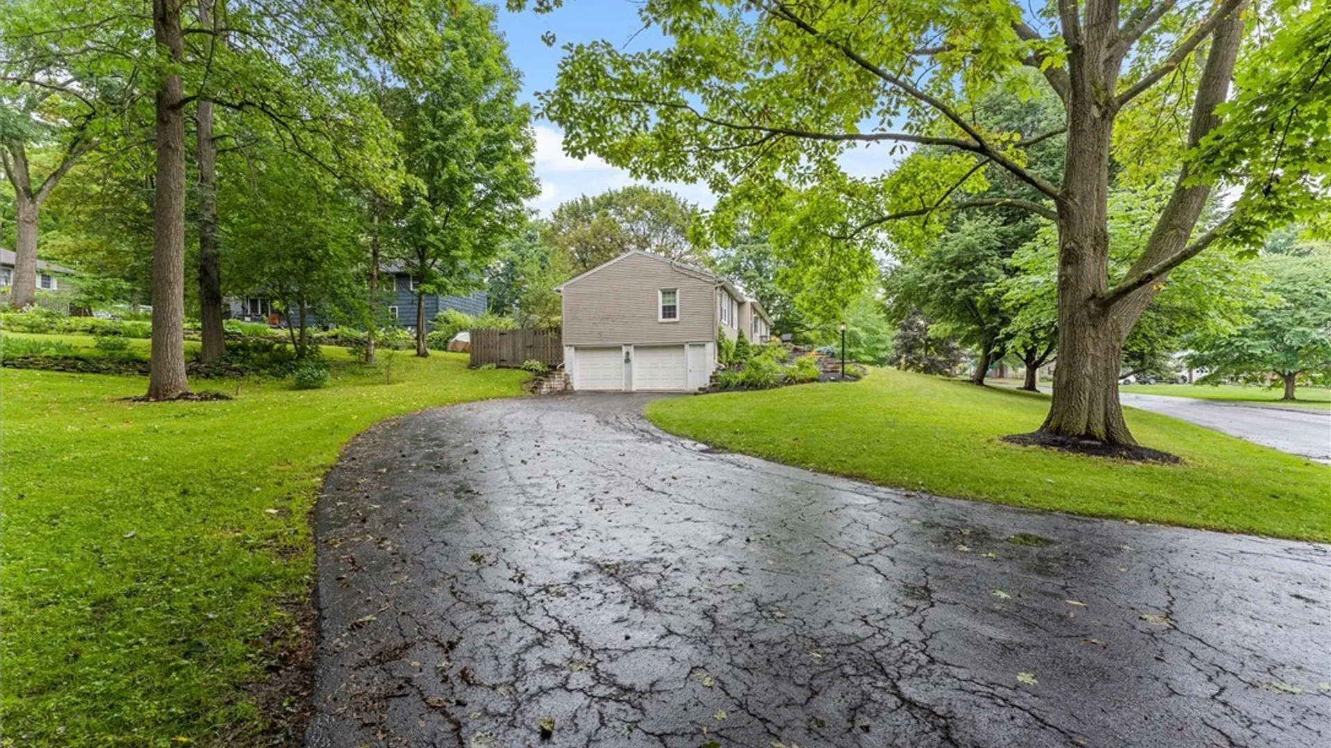 Property at 10 Bishop Drive, Manlius, NY 13066 44