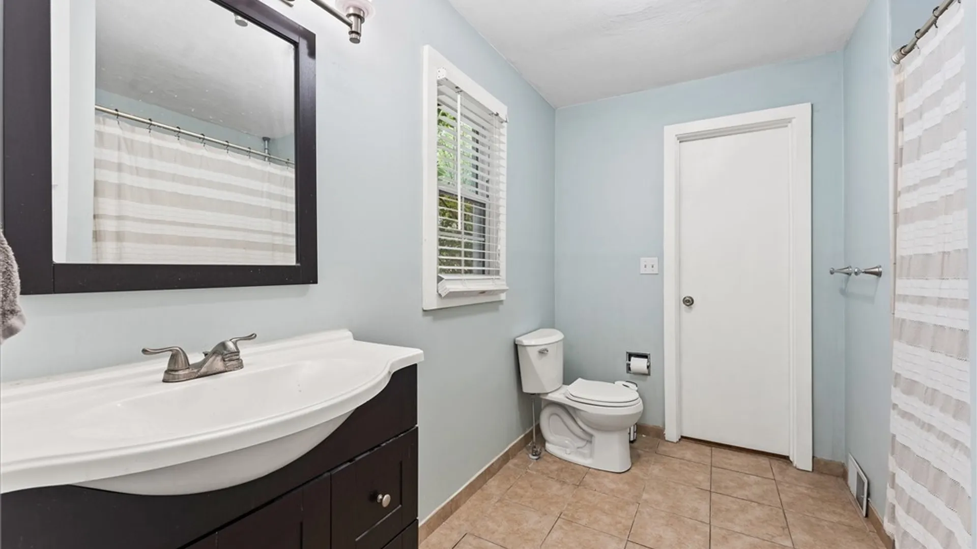 Property at 10 Bishop Drive, Manlius, NY 13066 23