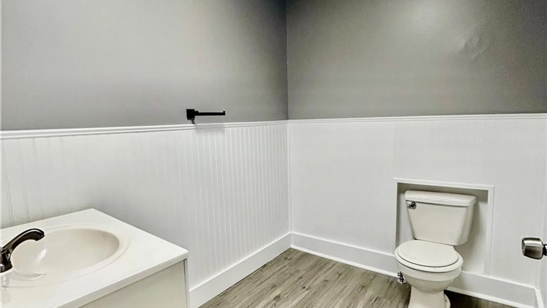 Property at 557 Hertel Avenue, Buffalo, NY 14207 10