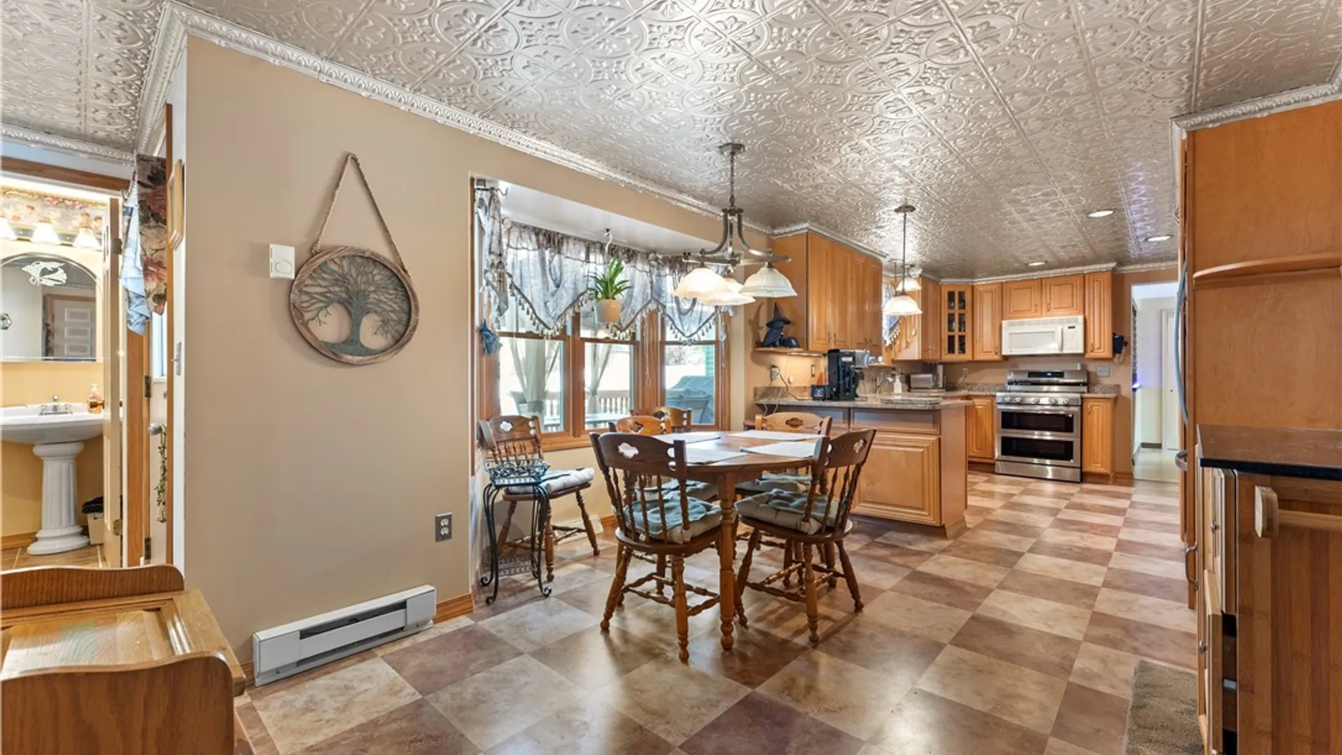 Property at 8009 Thyme Circle, Clay, NY 13090 18