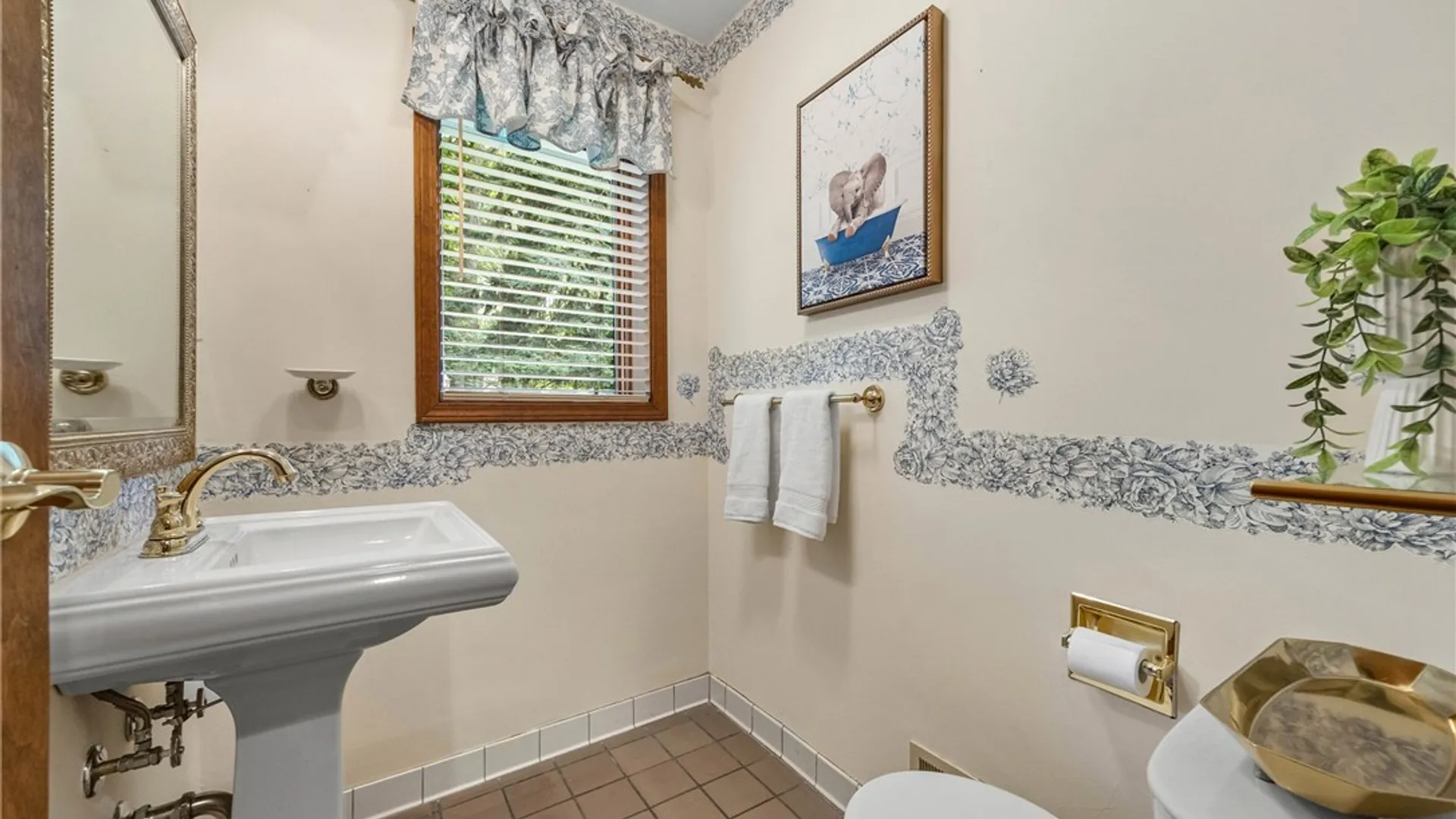 Property at 354 Oakridge Drive, Irondequoit, NY 14617 34