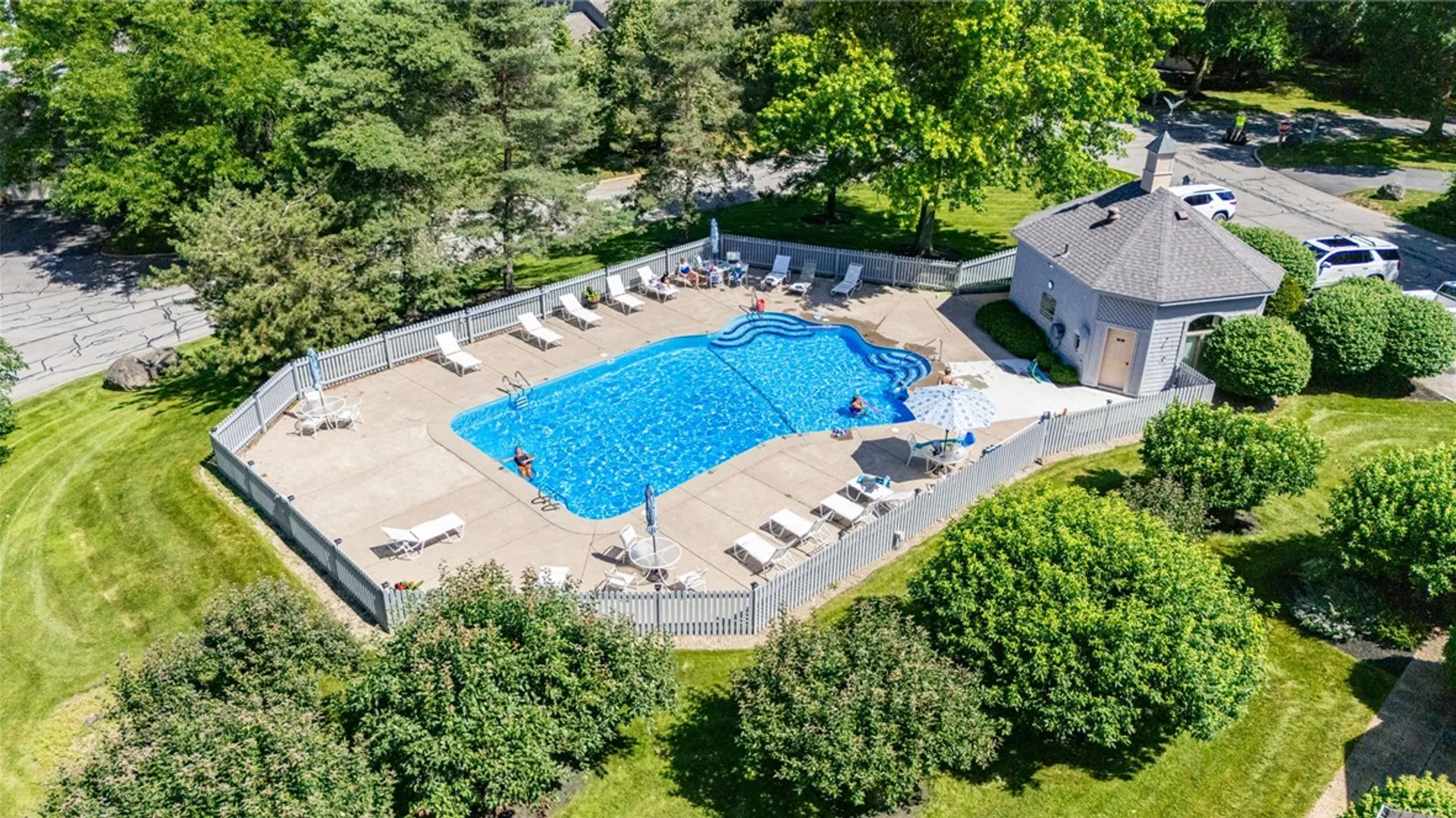 Property at 13 Tobey Court, Pittsford, NY 14534 40
