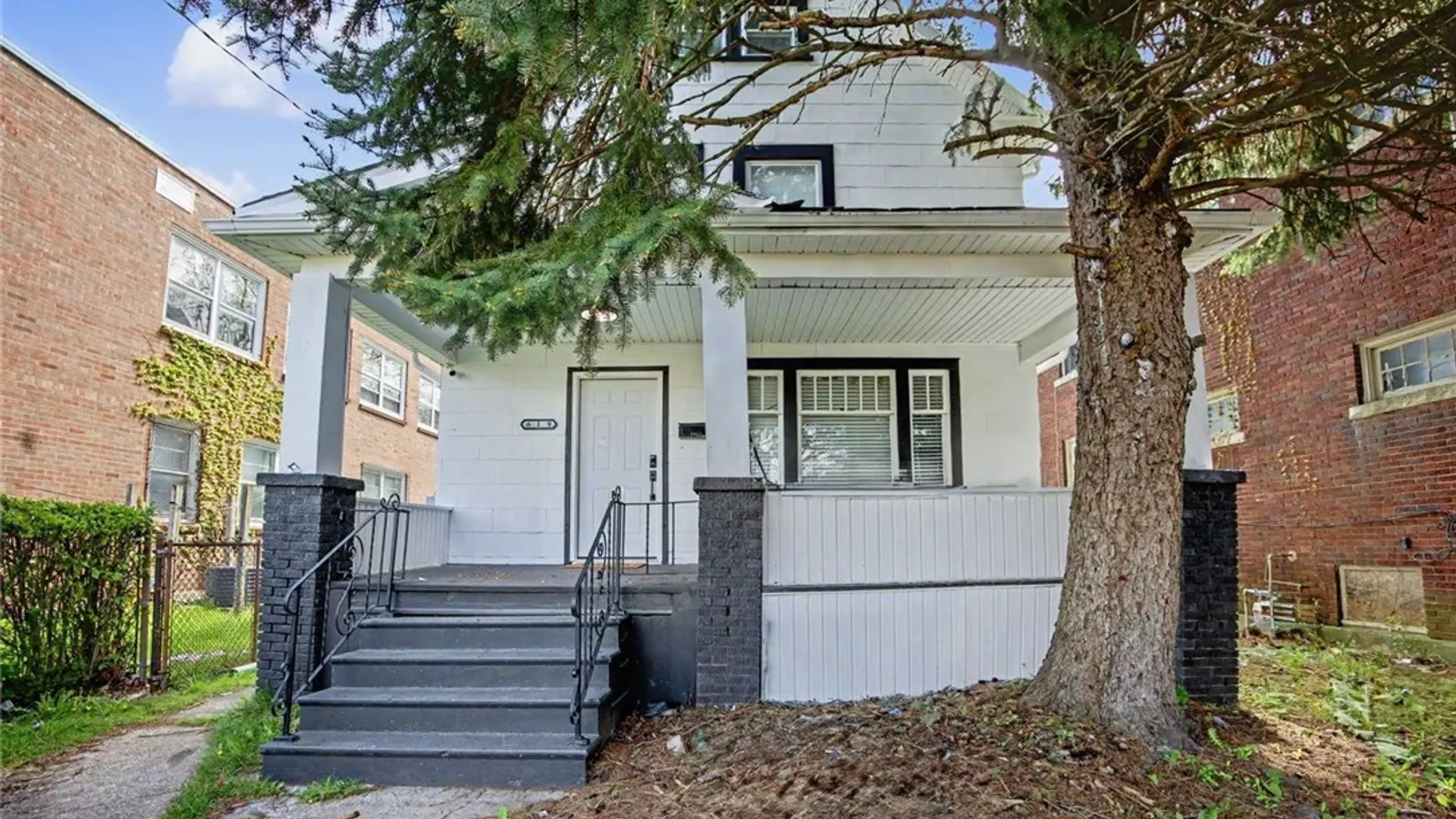 Property at 619 6th Street, Niagara Falls, NY 14301 2