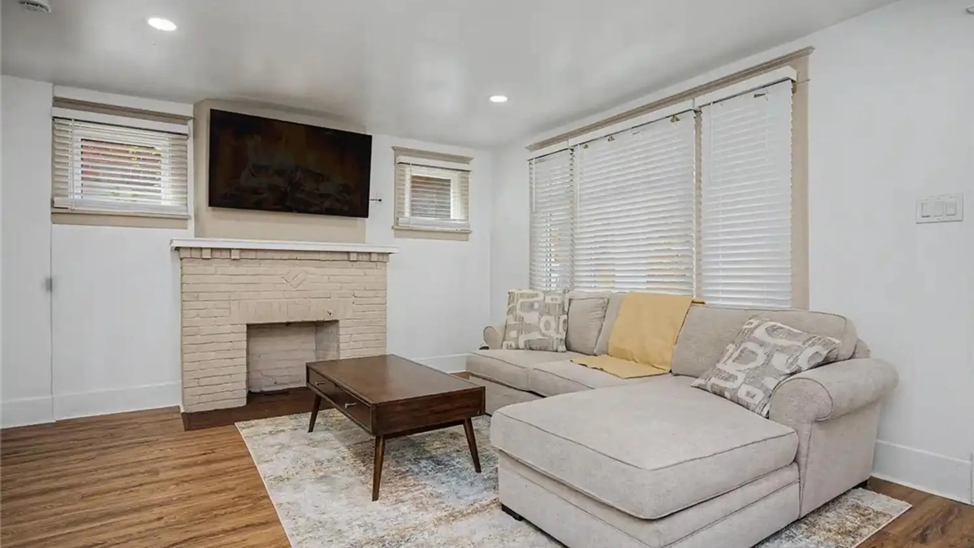 Property at 619 6th Street, Niagara Falls, NY 14301 5