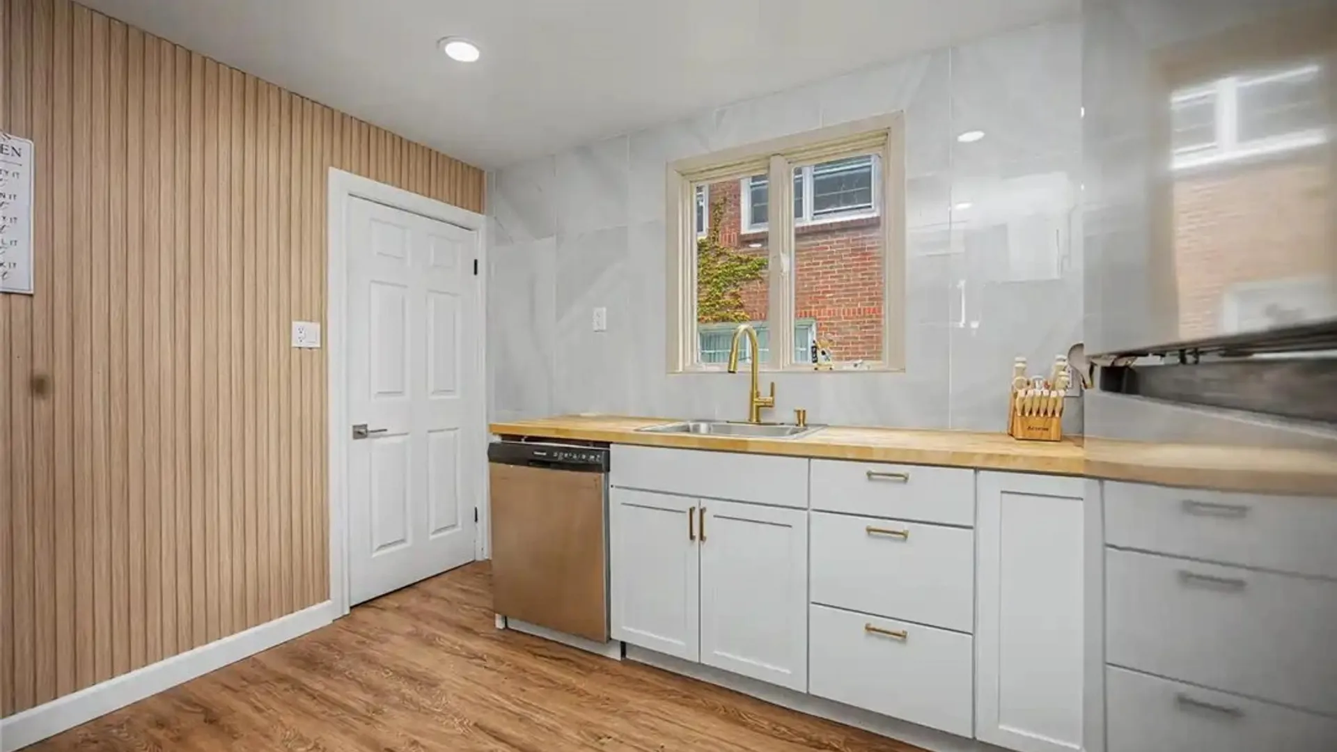 Property at 619 6th Street, Niagara Falls, NY 14301 13
