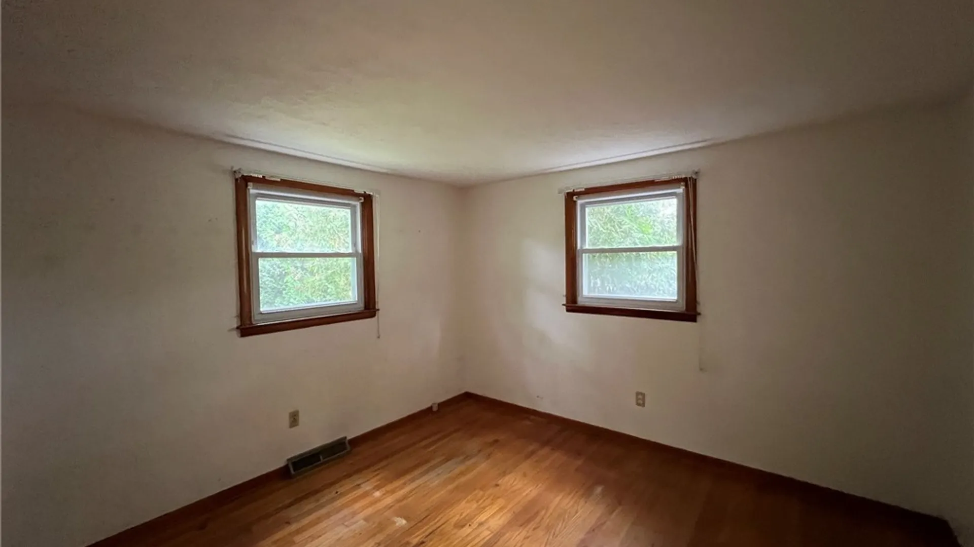 Property at 102 S Manor Drive, Manlius, NY 13057 6