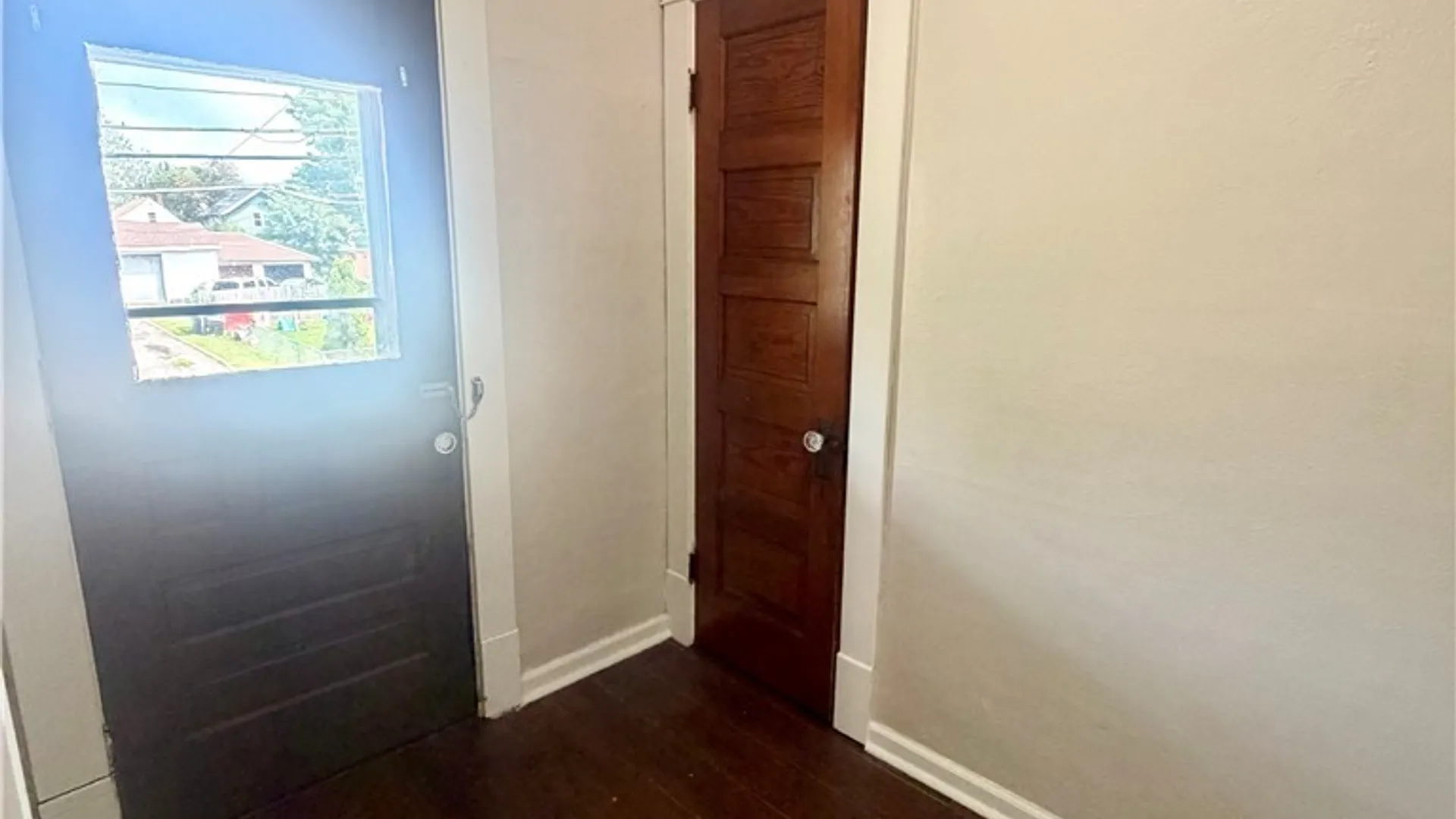 Property at 2237 Ontario Avenue, Niagara Falls, NY 14305 5