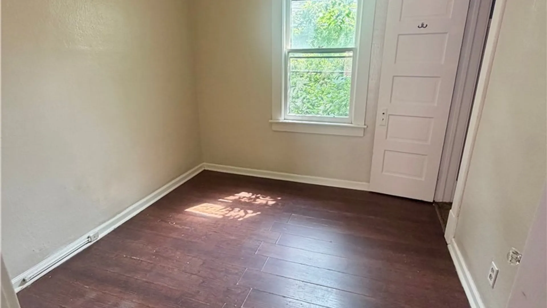 Property at 2237 Ontario Avenue, Niagara Falls, NY 14305 10