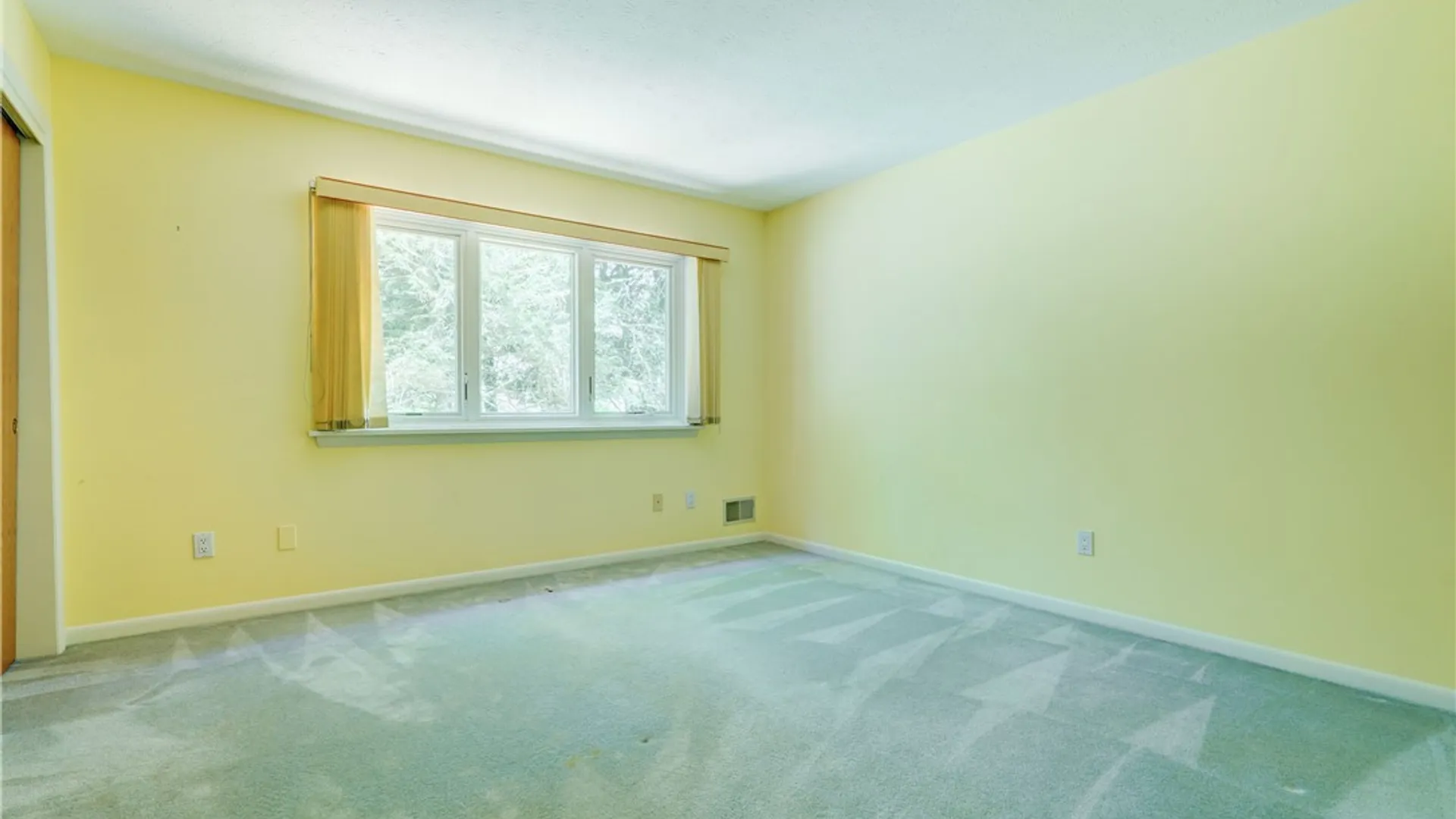 Property at 5 Glen Cannon, Pittsford, NY 14534 39