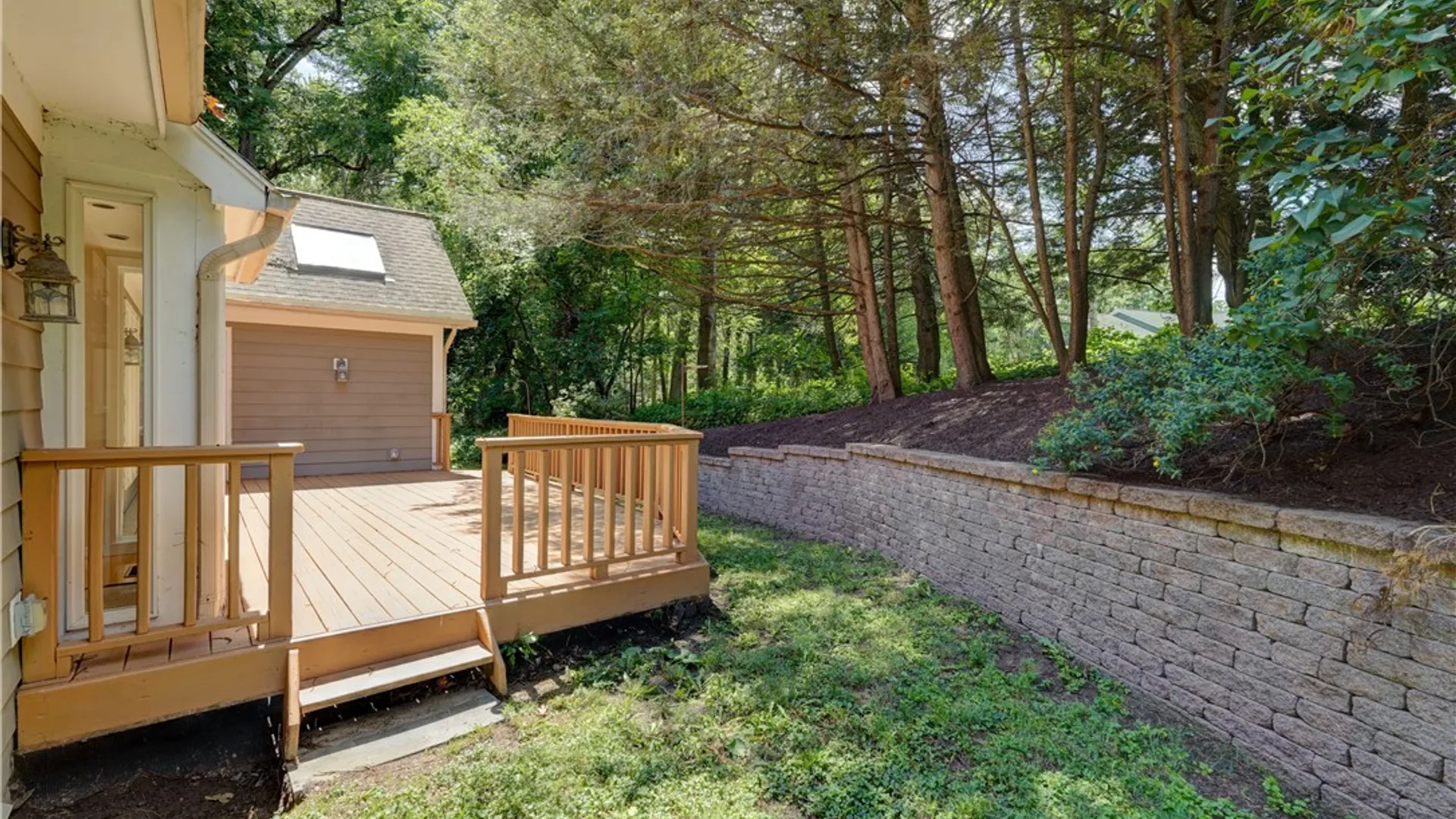Property at 5 Glen Cannon, Pittsford, NY 14534 46