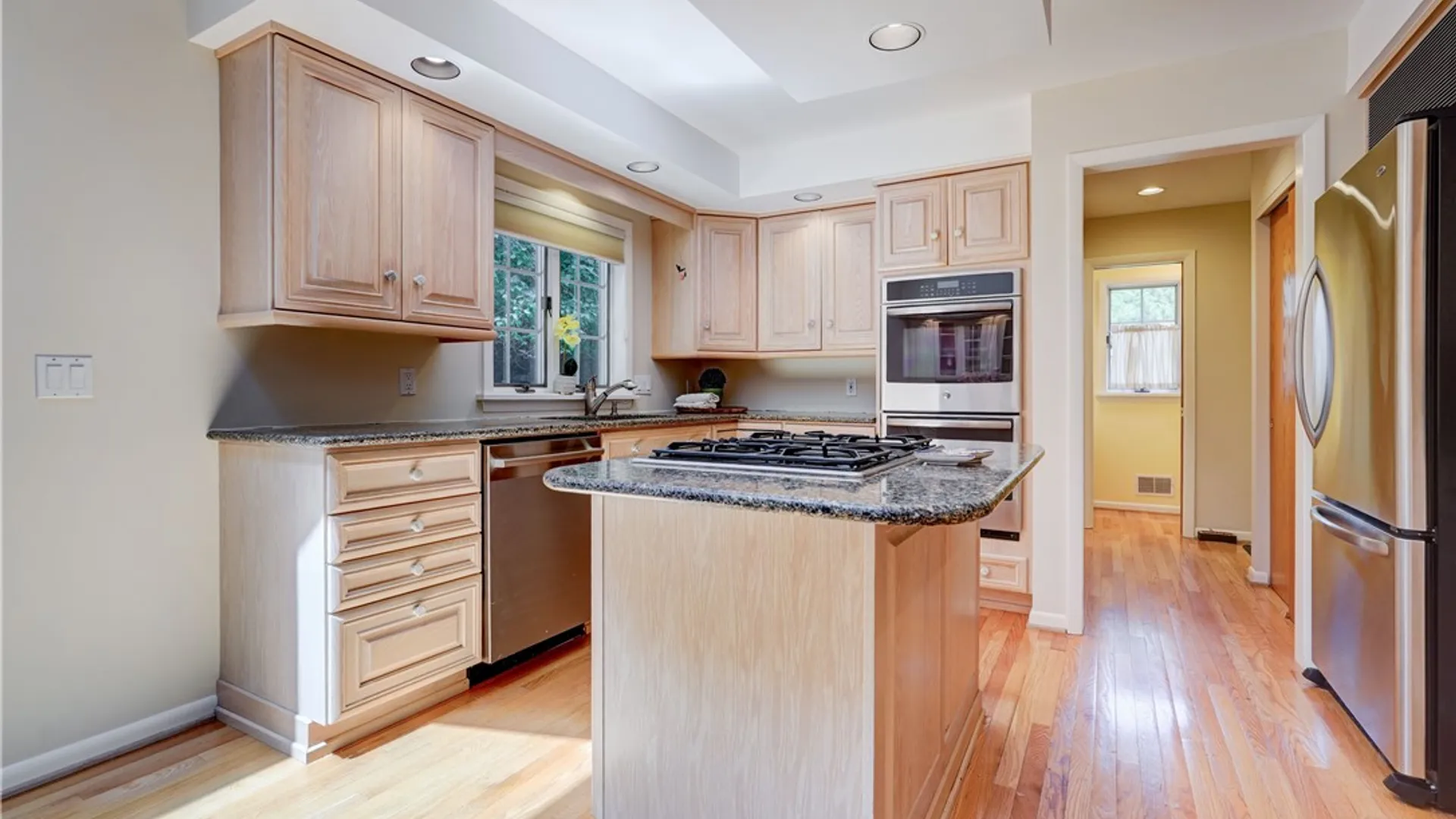 Property at 5 Glen Cannon, Pittsford, NY 14534 21