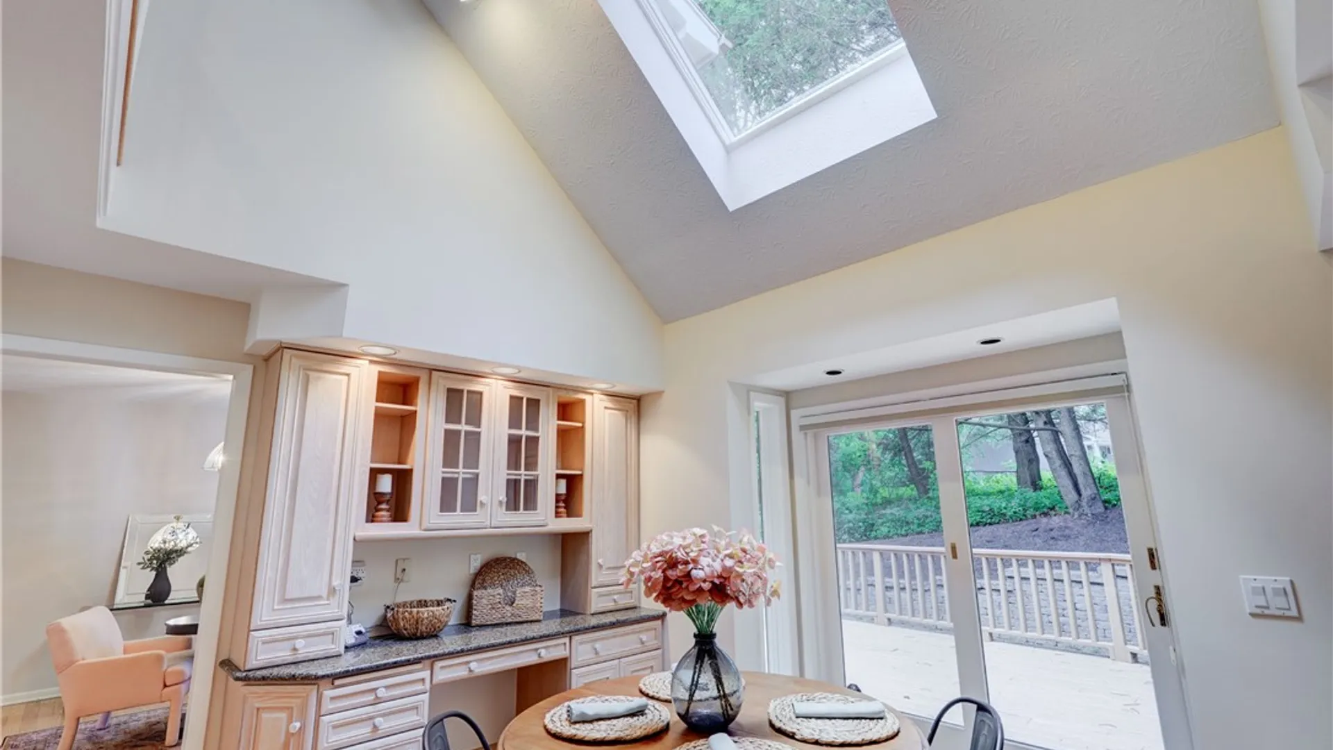 Property at 5 Glen Cannon, Pittsford, NY 14534 22